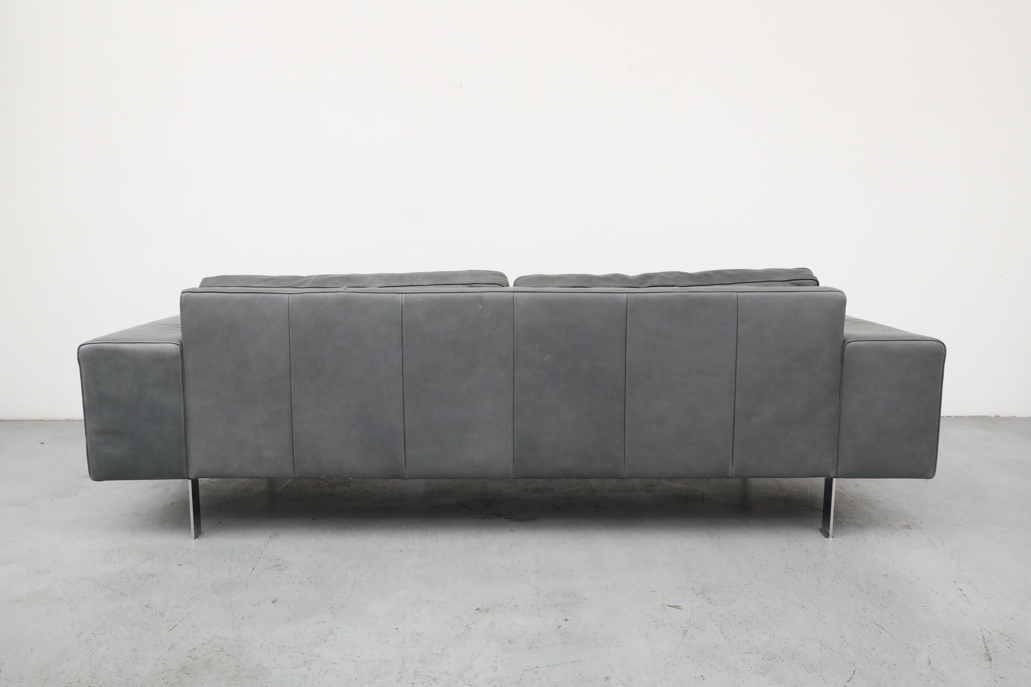 Metal MOD Grey Leather Sofa by Molinari For Sale