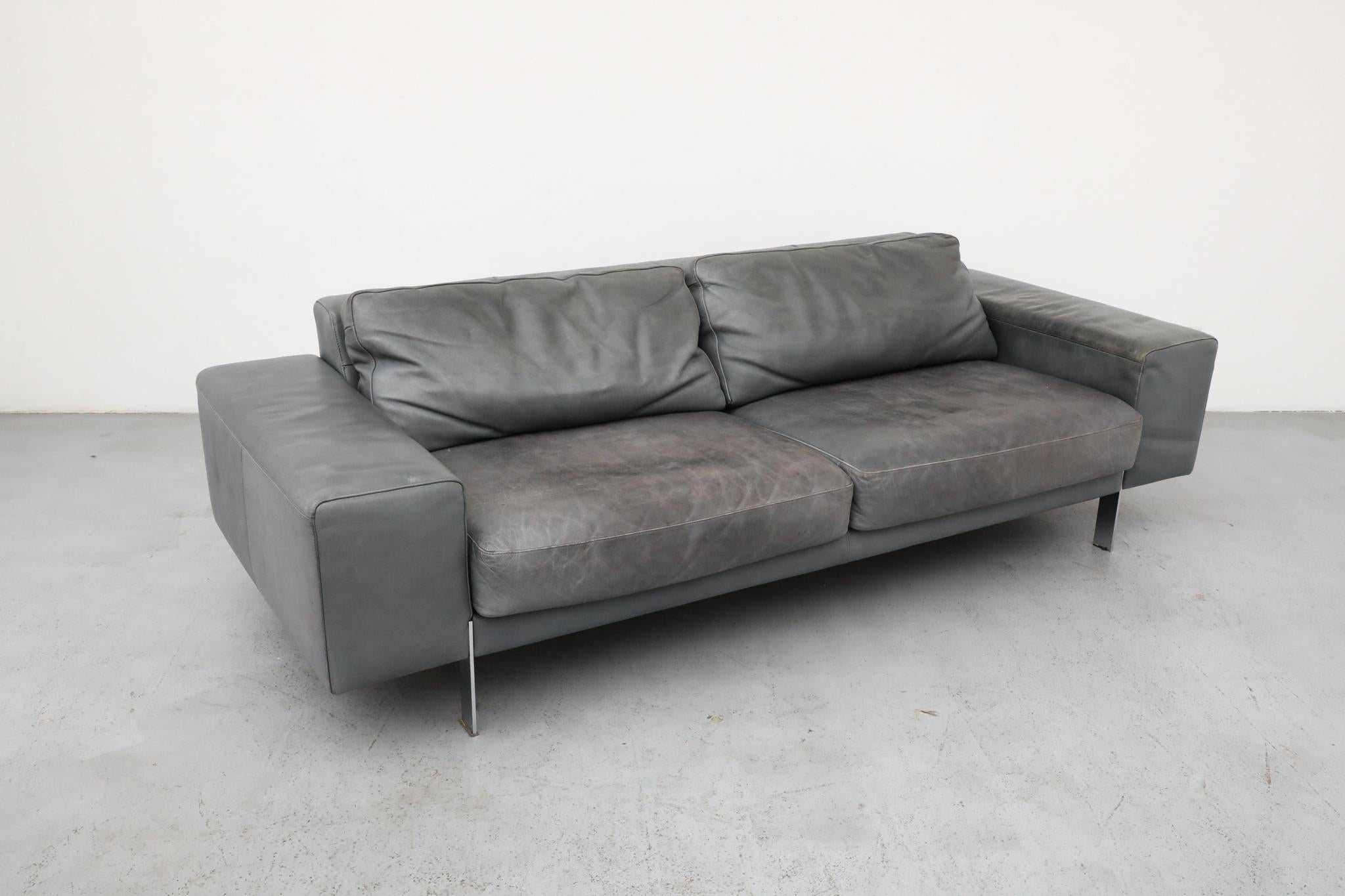 MOD Grey Leather Sofa by Molinari For Sale 2