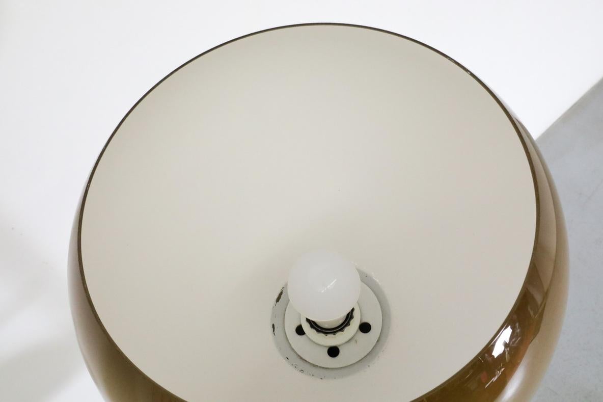Lampadaire MOD Guzzini avec abat-jour double champignon, années 1960 en vente 7