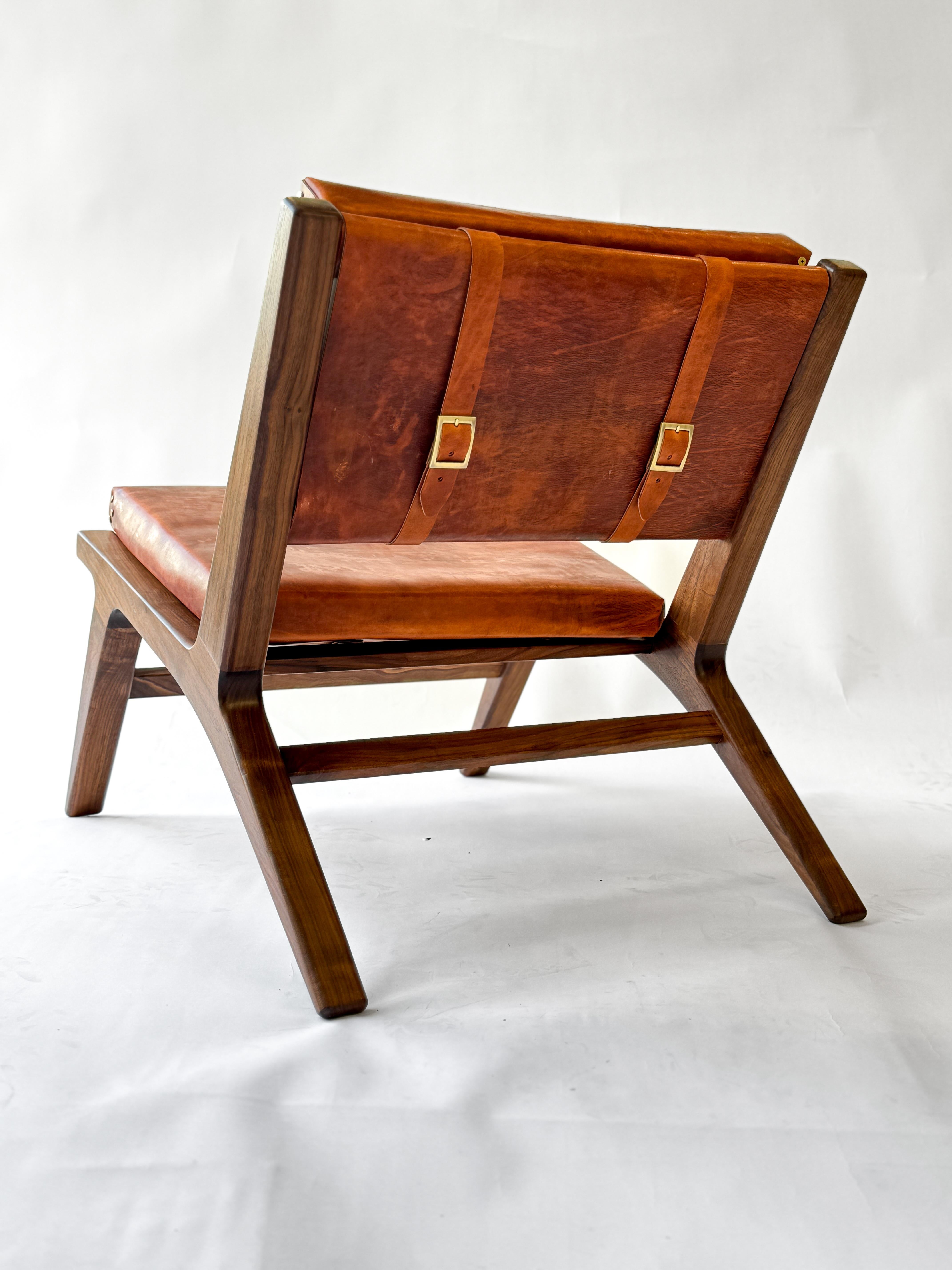 Sillón Mod de cuero y madera en venta 2