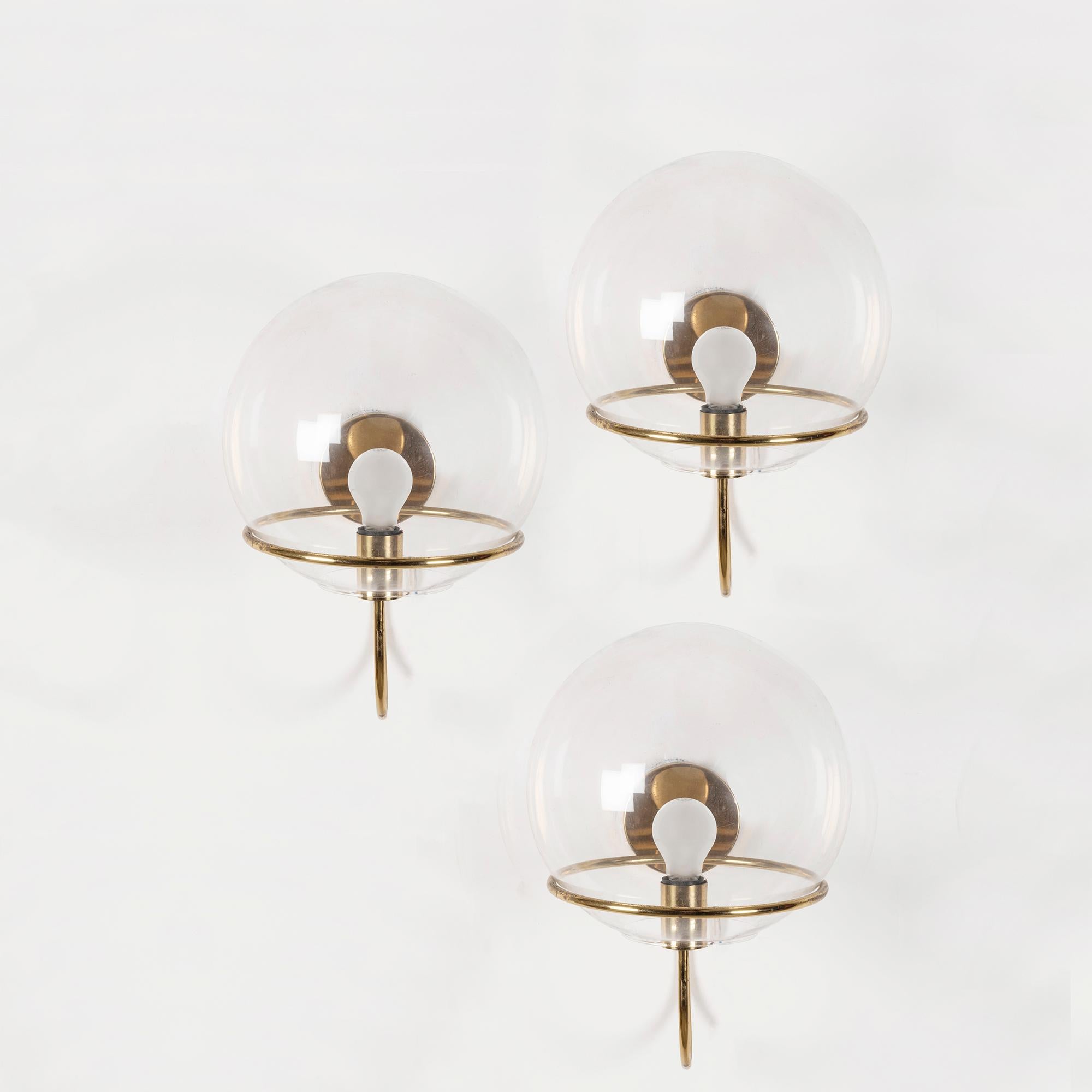 Modern Mod. Lyndon‐160 Wall Lamps by Vico Magistretti For Sale