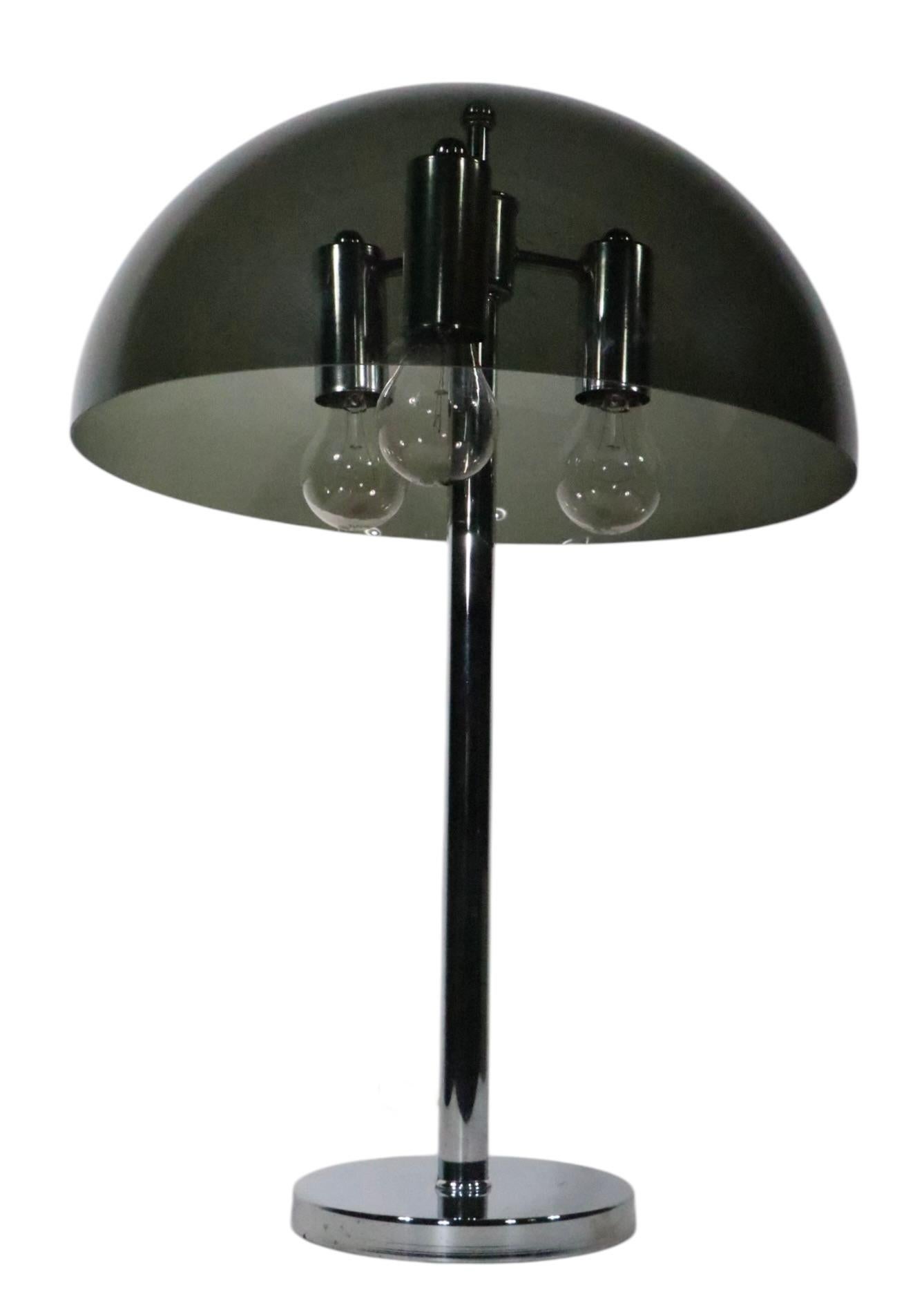 Mod Mid Century Space Age Mushroom Form Table Lamp Tinted Lucite and Chrome '70s For Sale 5