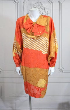 Mod Mignon Batwing 1960's Dress