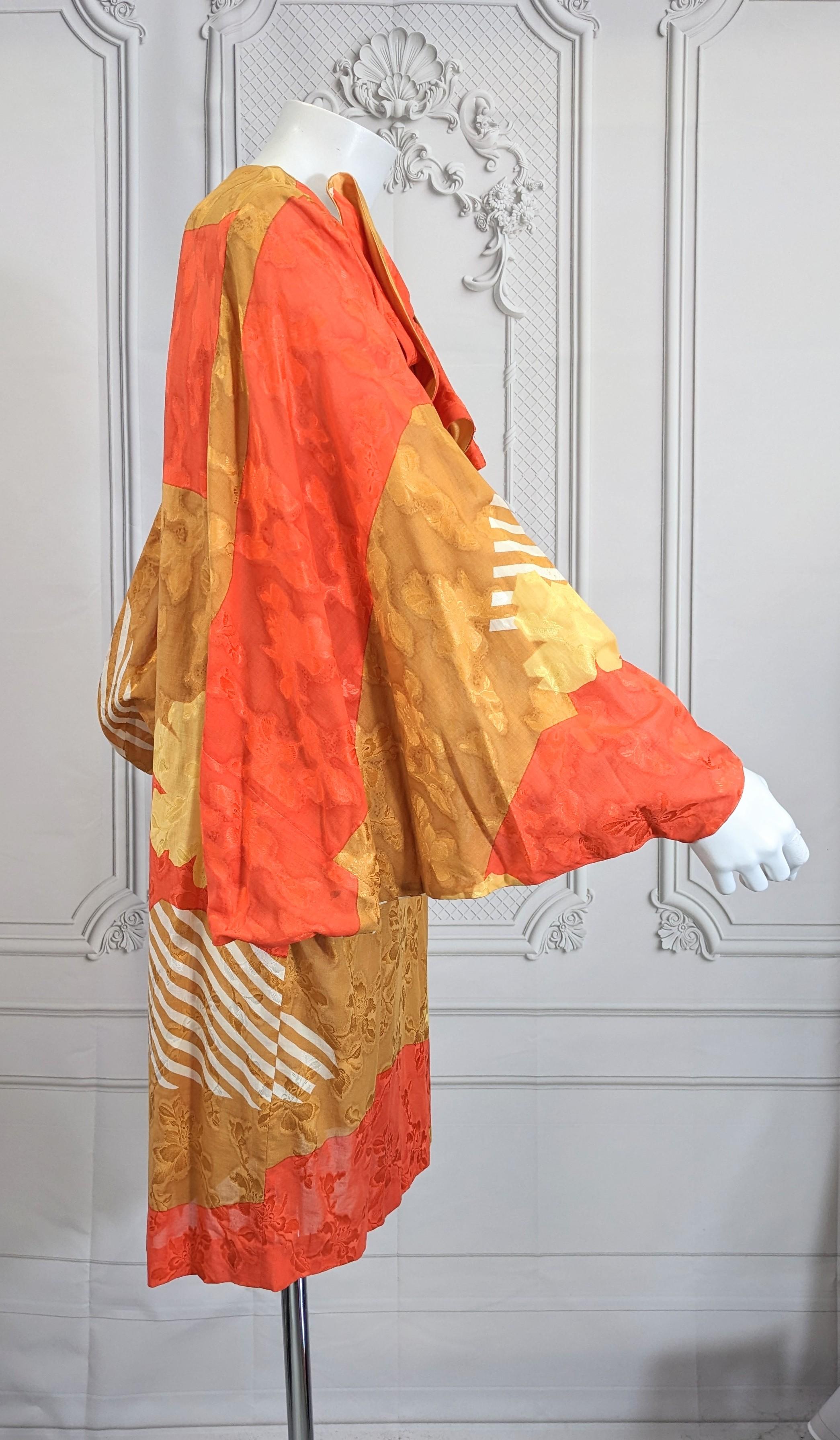 Mod Mignon Batwing 1960's Dress For Sale 3