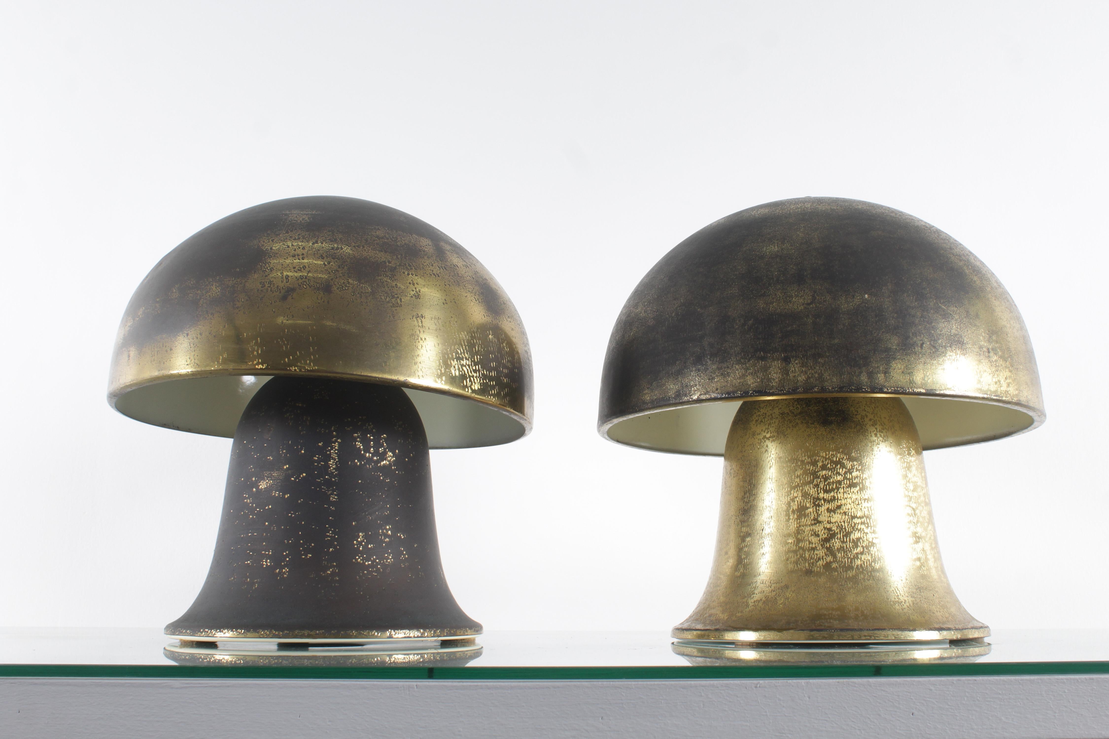 mod. „Notturno“ von  Frigerio di Desio, 2er-Set Tischlampe aus geätztem Messing, 70er-Jahre, Italien (Moderne der Mitte des Jahrhunderts) im Angebot