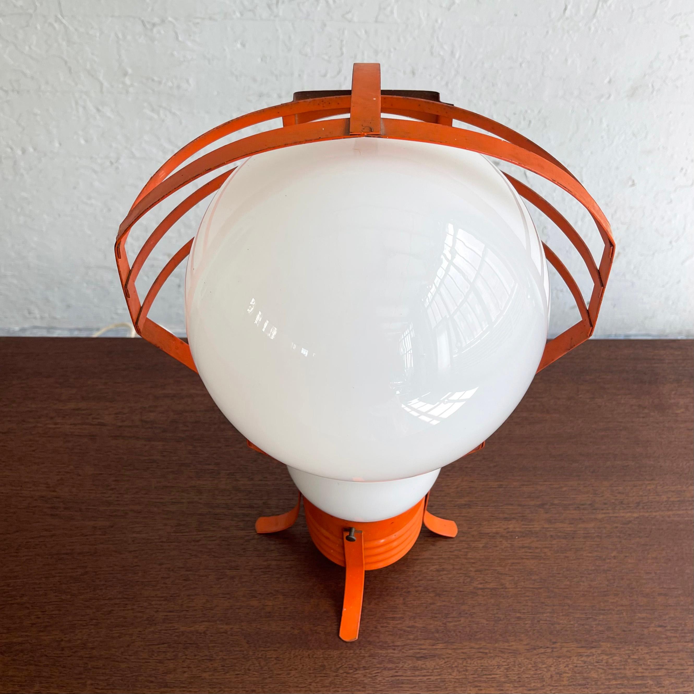 Mod Oversized Pop Art Bulb Table Lamp For Sale 4