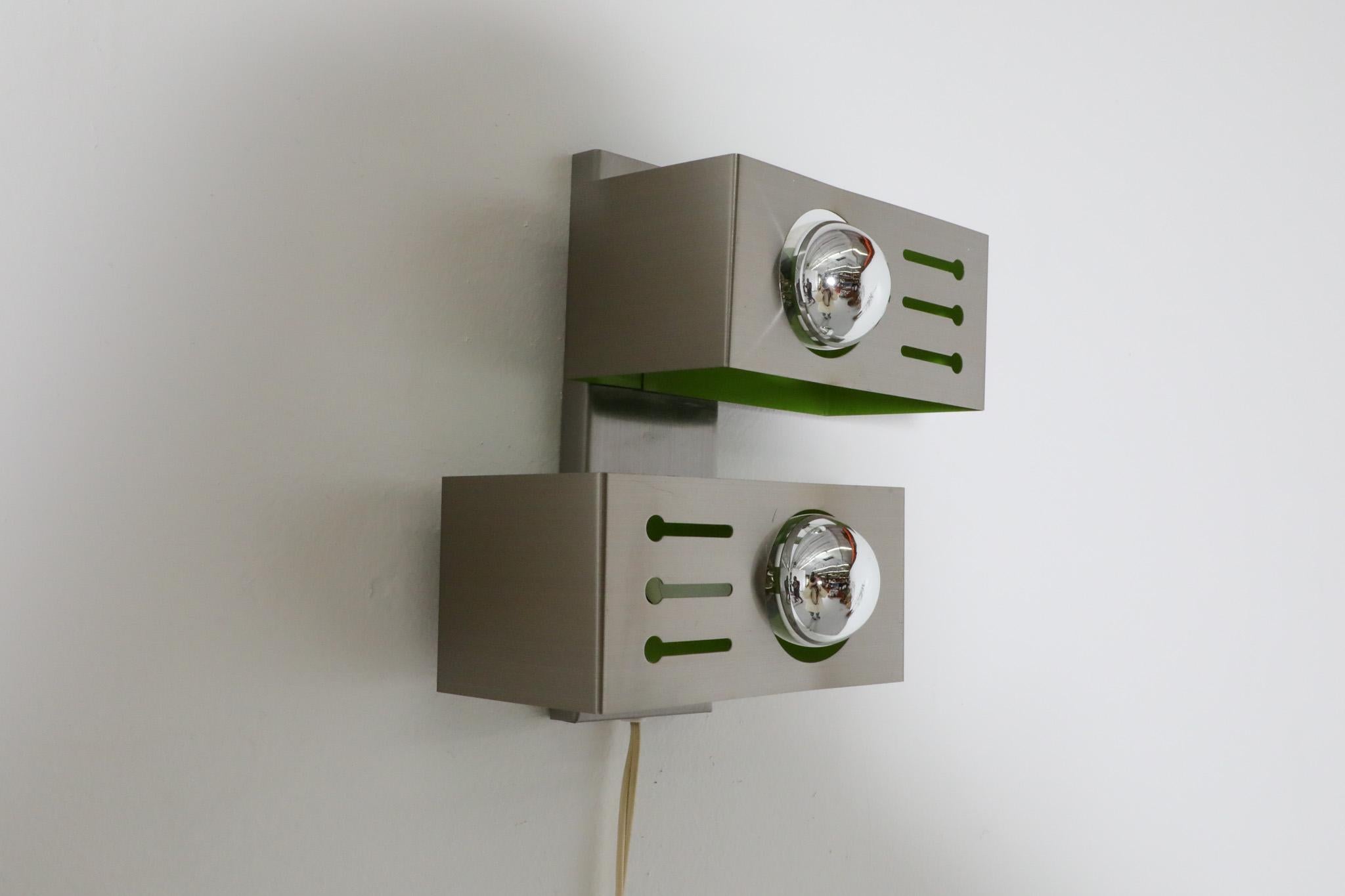 Mod Raak Style Green and Chrome Wall Sconce In Good Condition In Los Angeles, CA