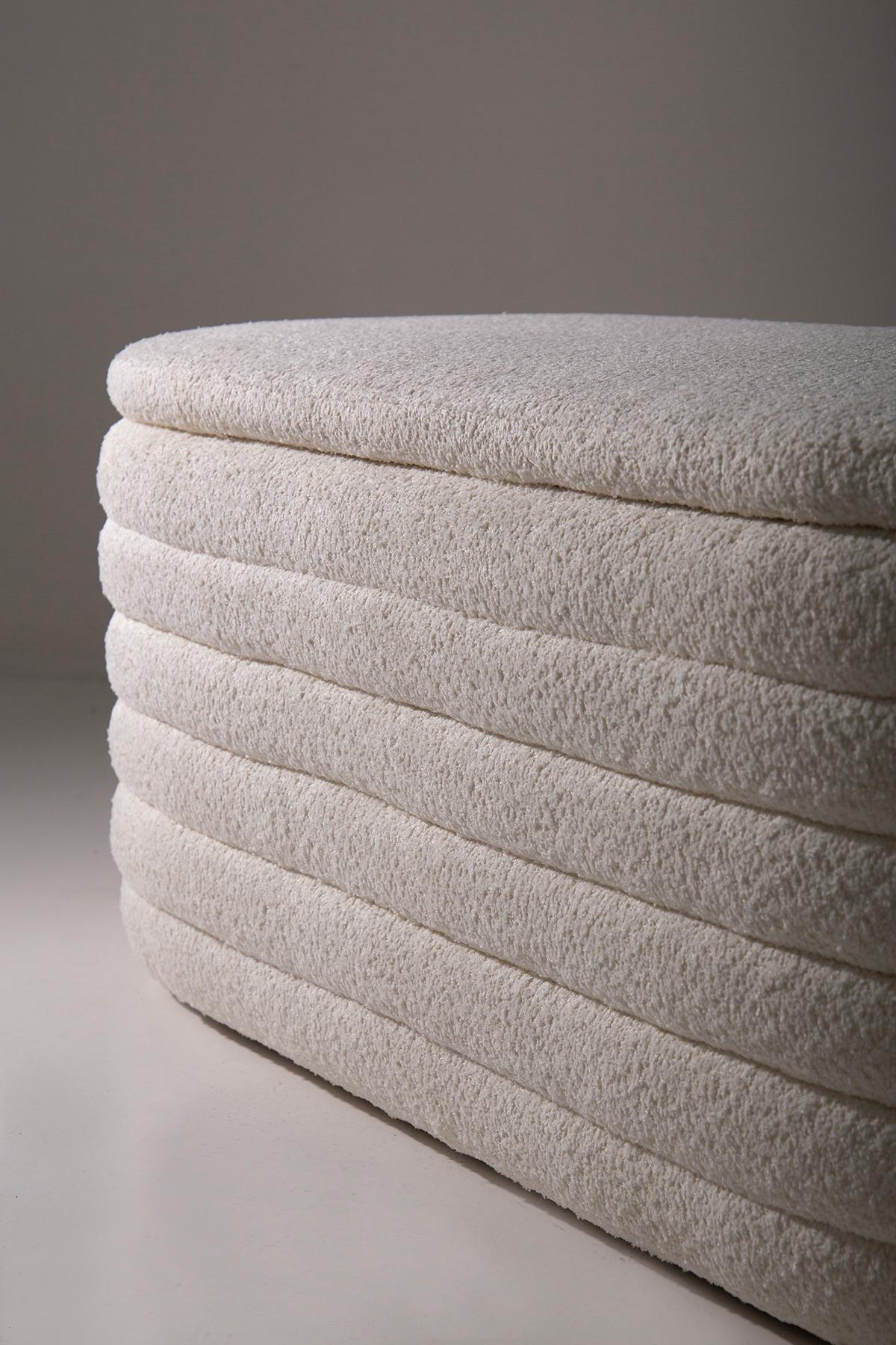 Mod. SoftWave storage bench in white Bouclè Newly manufactured in vendita 3