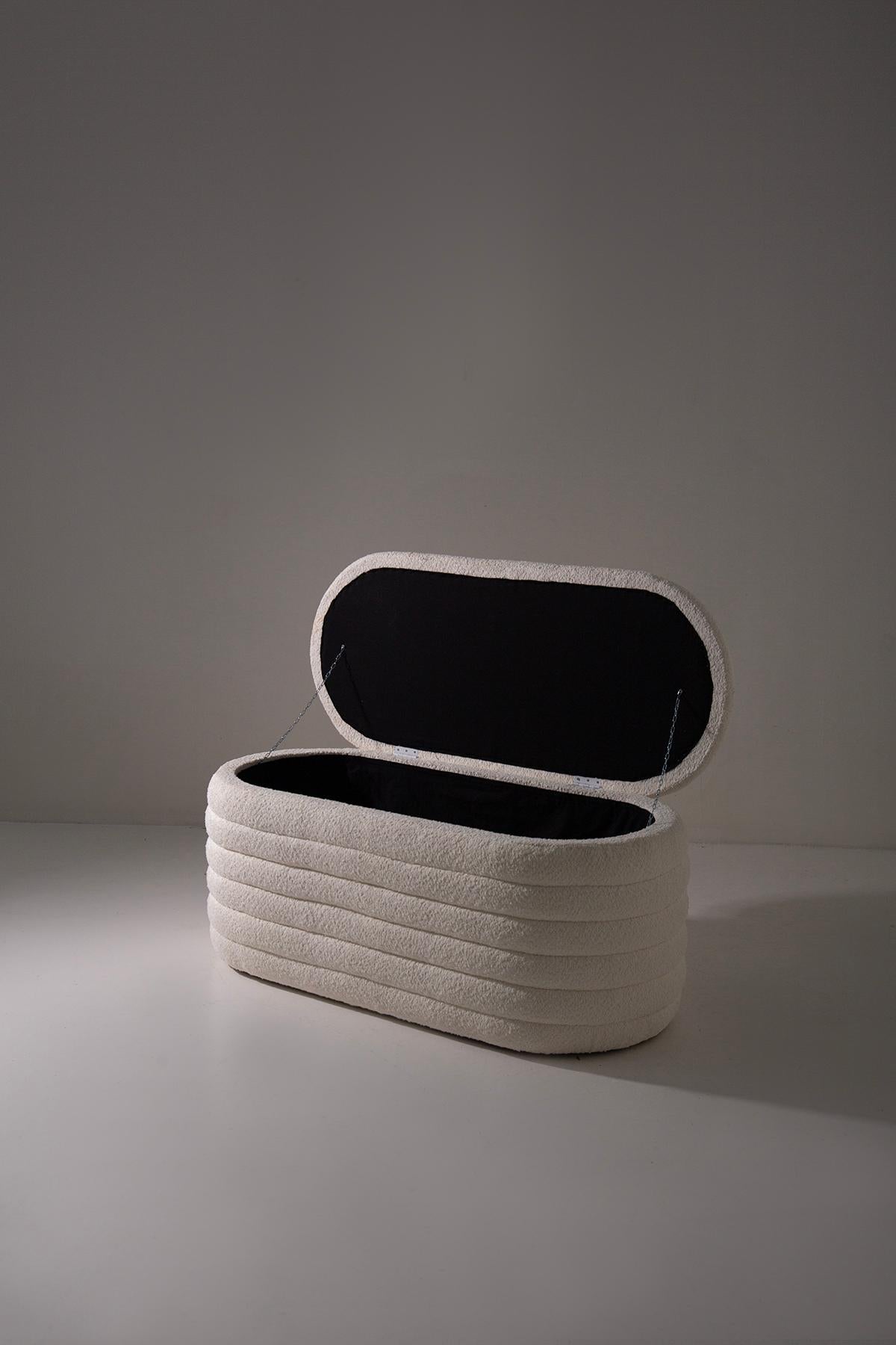 Mod. SoftWave storage bench in white Bouclè Newly manufactured in vendita 6