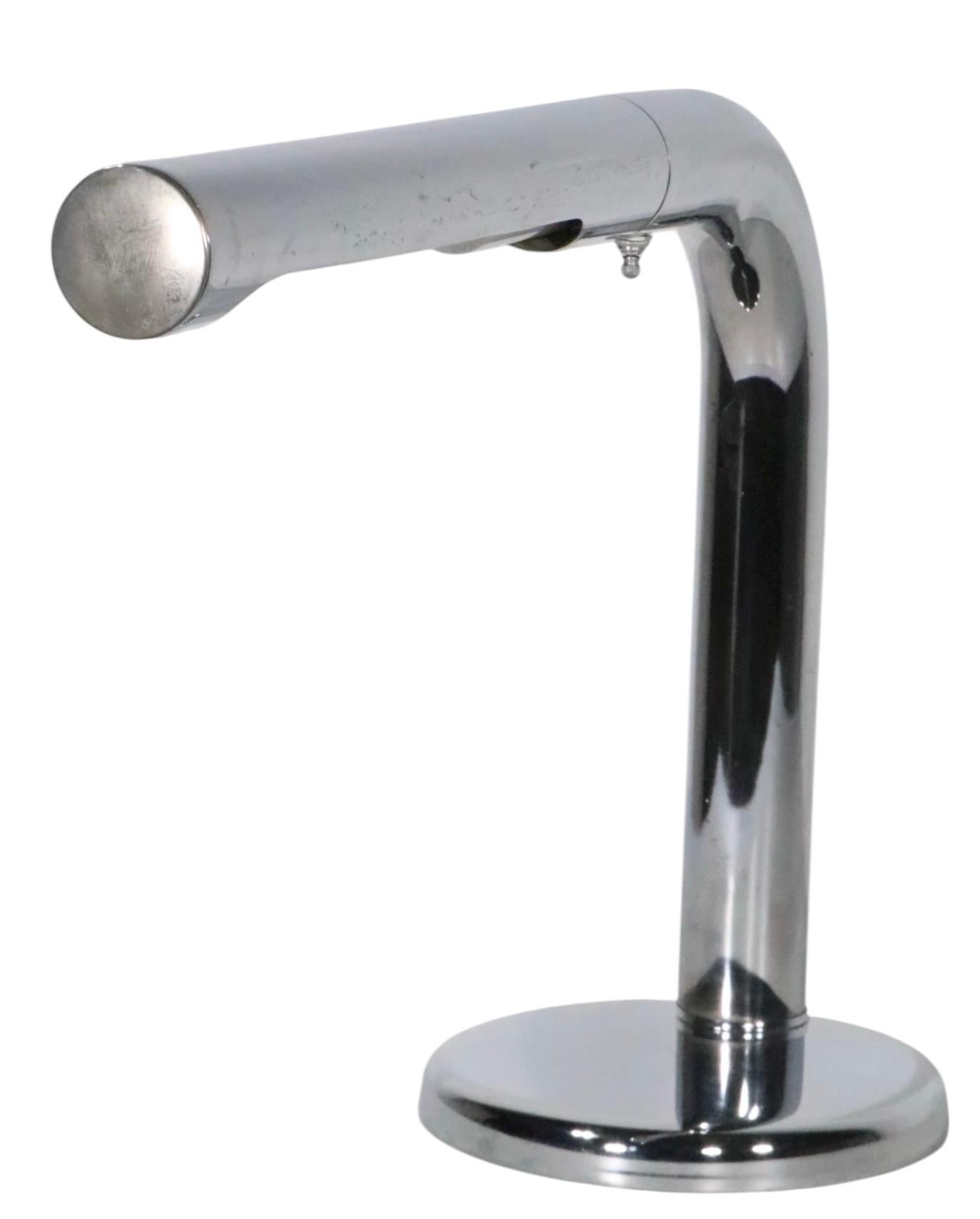 Mod Space Age Chrom Schreibtischlampe von Sonneman ca. 1970's im Angebot 3