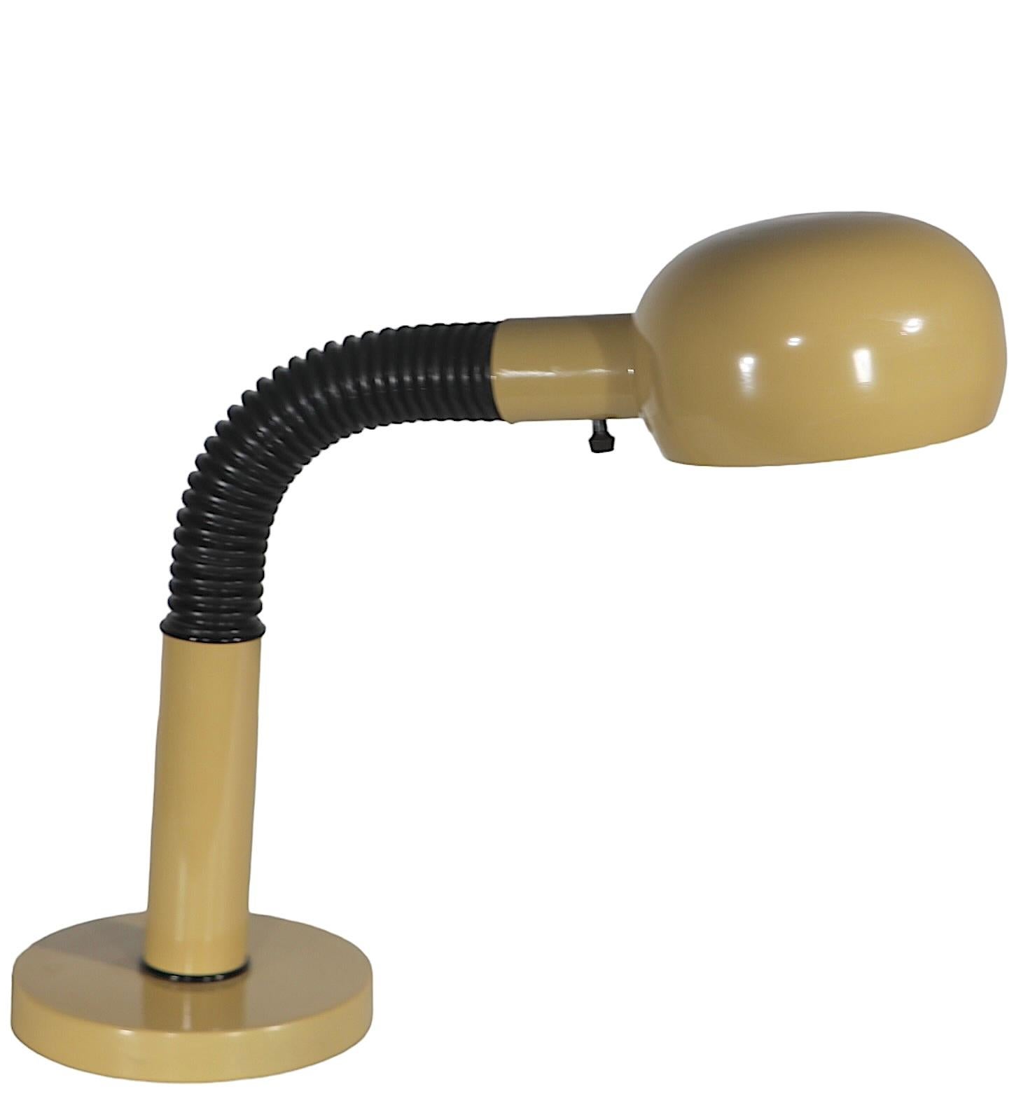Mod Space Age  Flex Arm Desk Lamp  For Sale 4