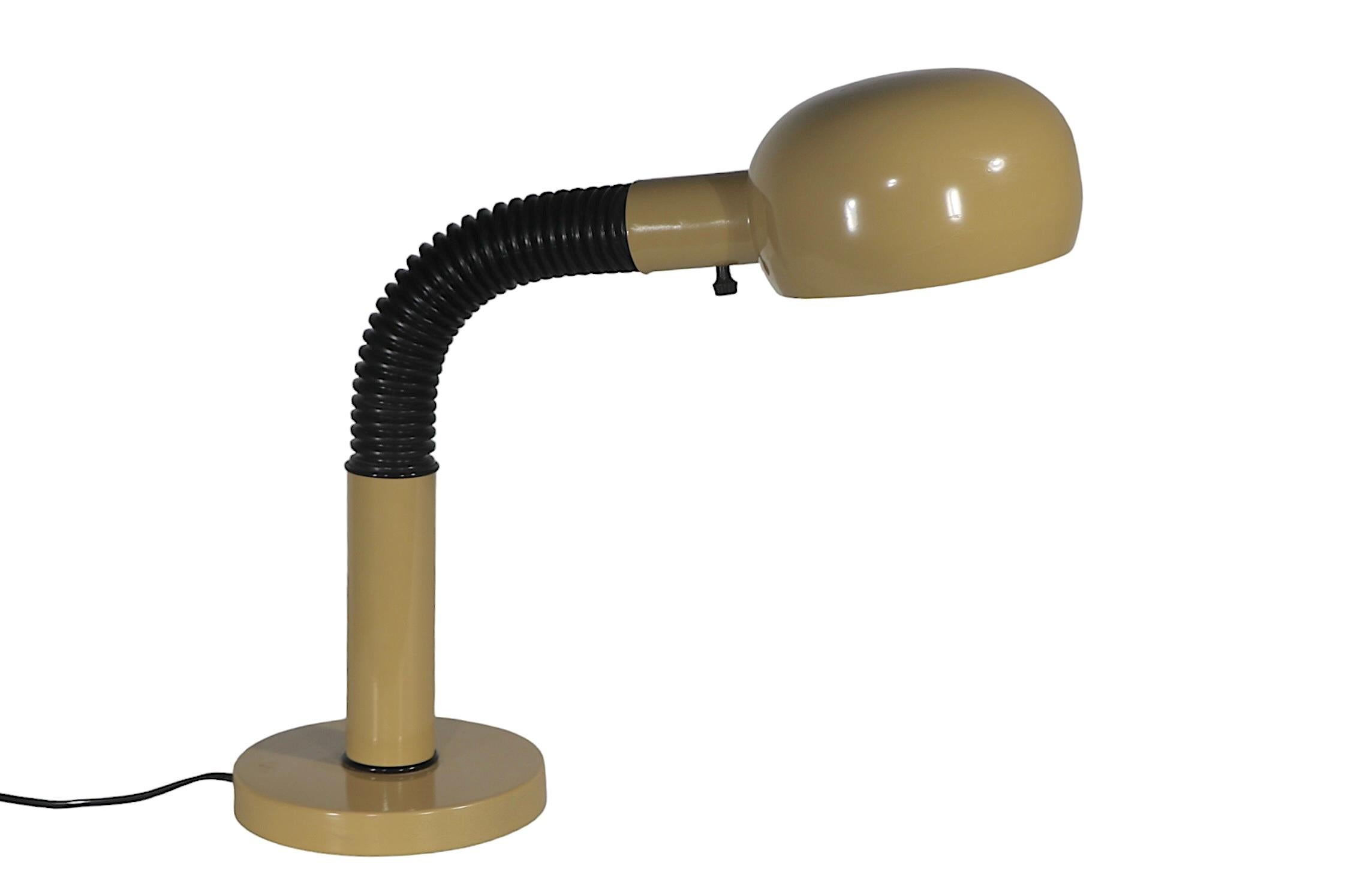 Mod Space Age  Flex Arm Desk Lamp  For Sale 7