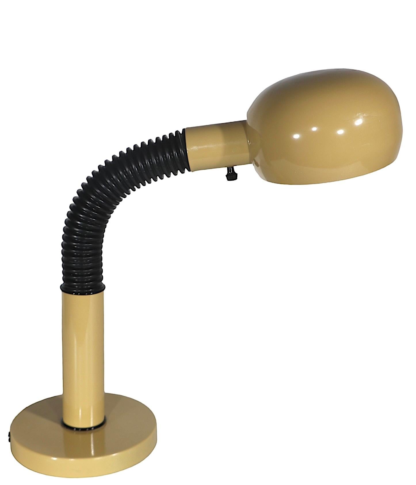 Mod Space Age  Flex Arm Desk Lamp  For Sale 8