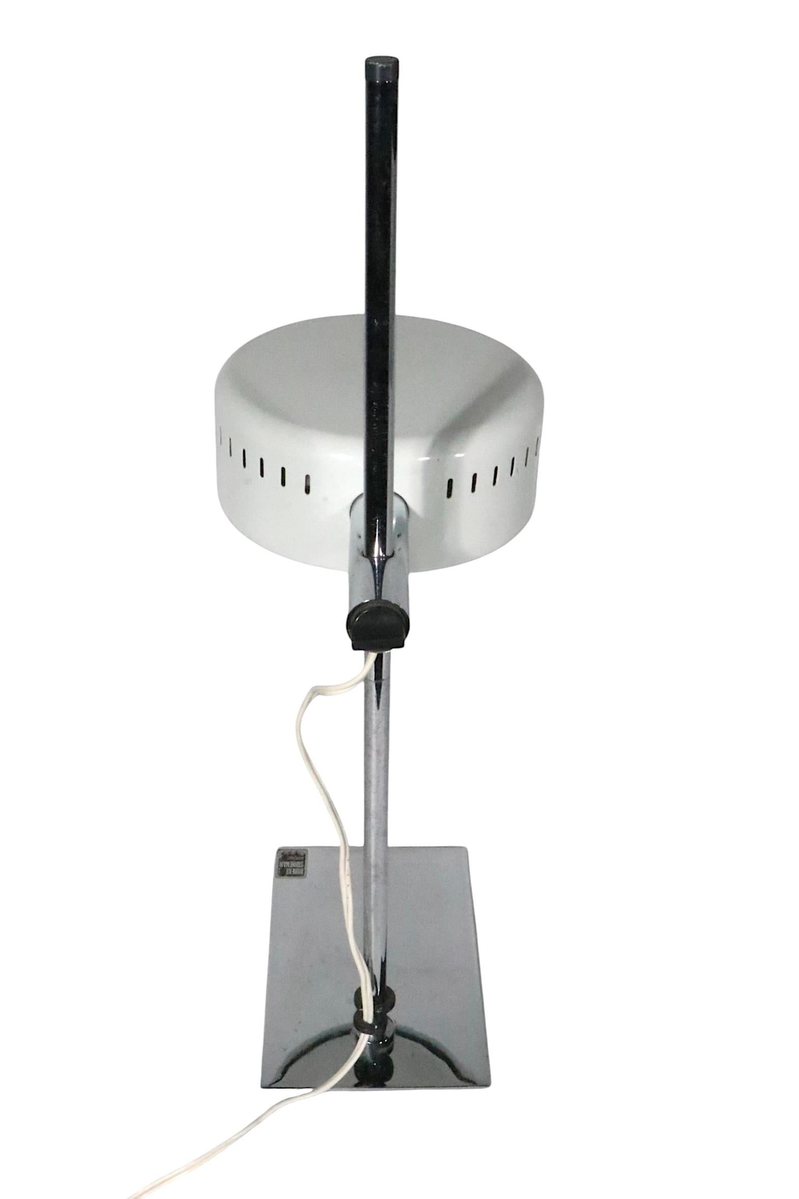 Mod Space Age Mid Century Adjustable TIK Desk Lamp by Robert Sonneman c. 1970's 5