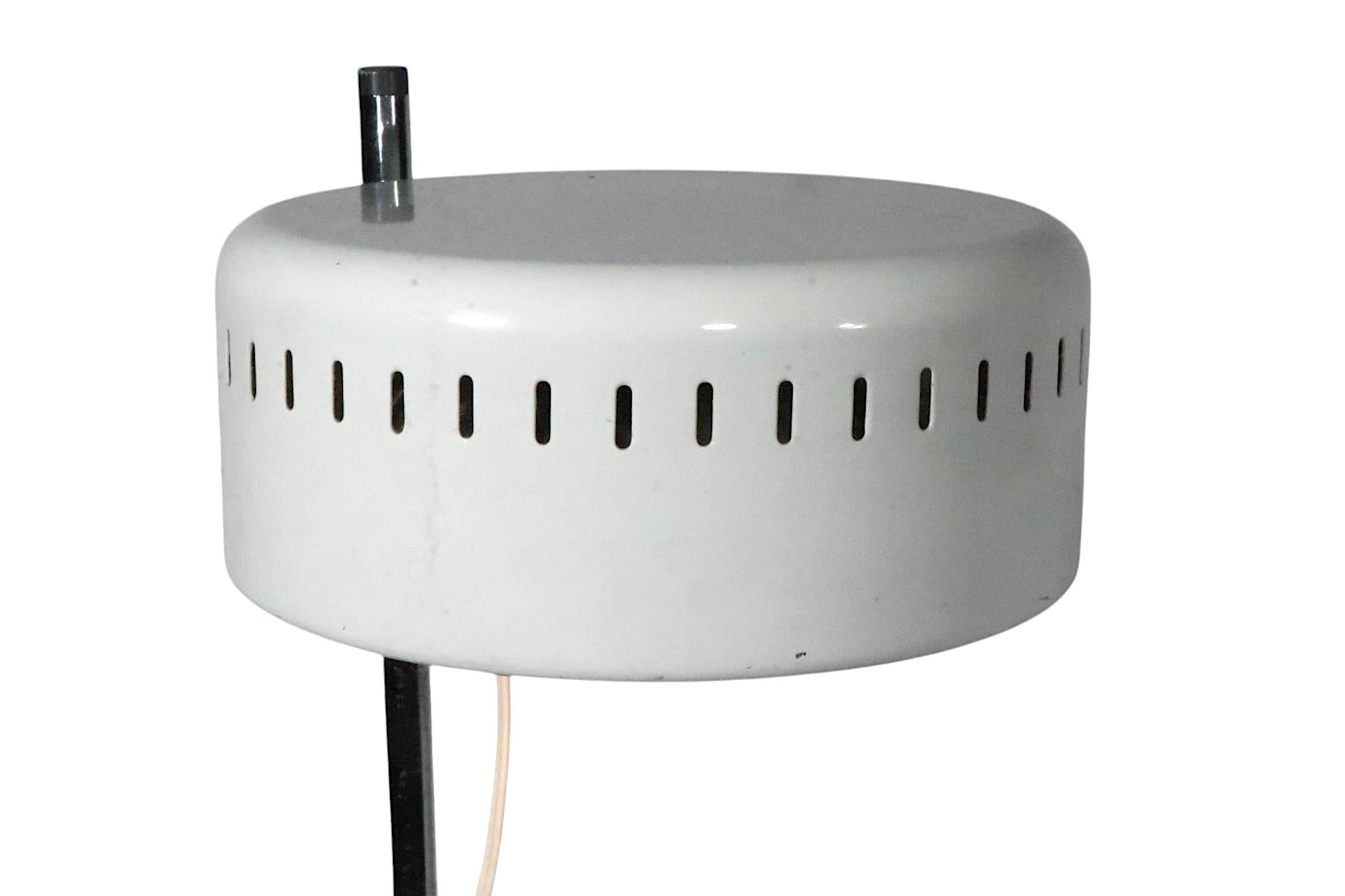 Mod Space Age Mid Century Adjustable TIK Desk Lamp by Robert Sonneman c. 1970's 11