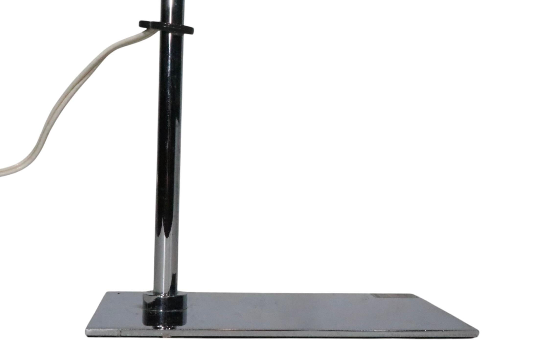 Mod Space Age Mid Century Adjustable TIK Desk Lamp by Robert Sonneman c. 1970's 14