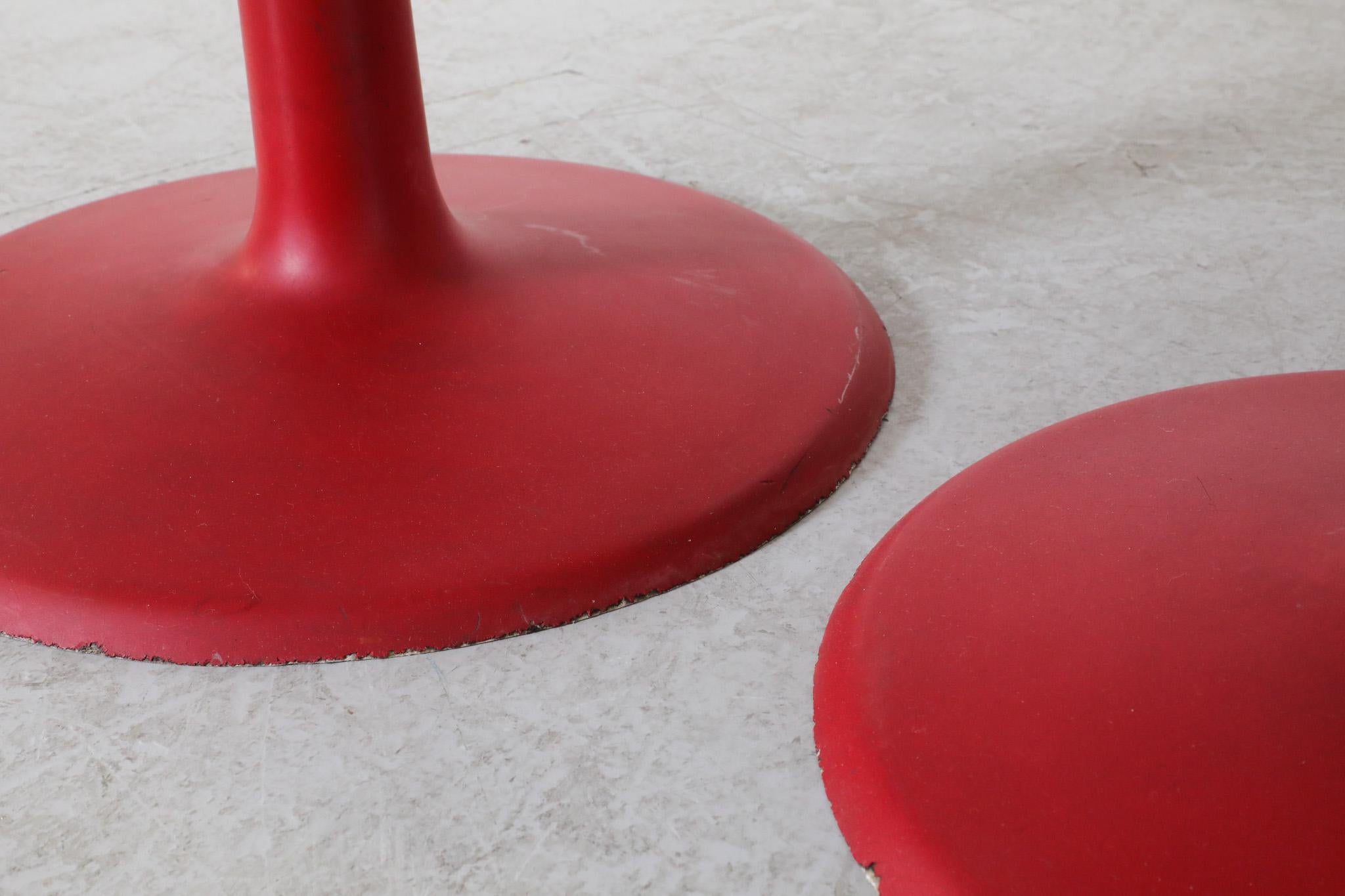 Mod Space Age Saarinen Inspired Red Plastic Moulded Chairs with Pedestal Base For Sale 4