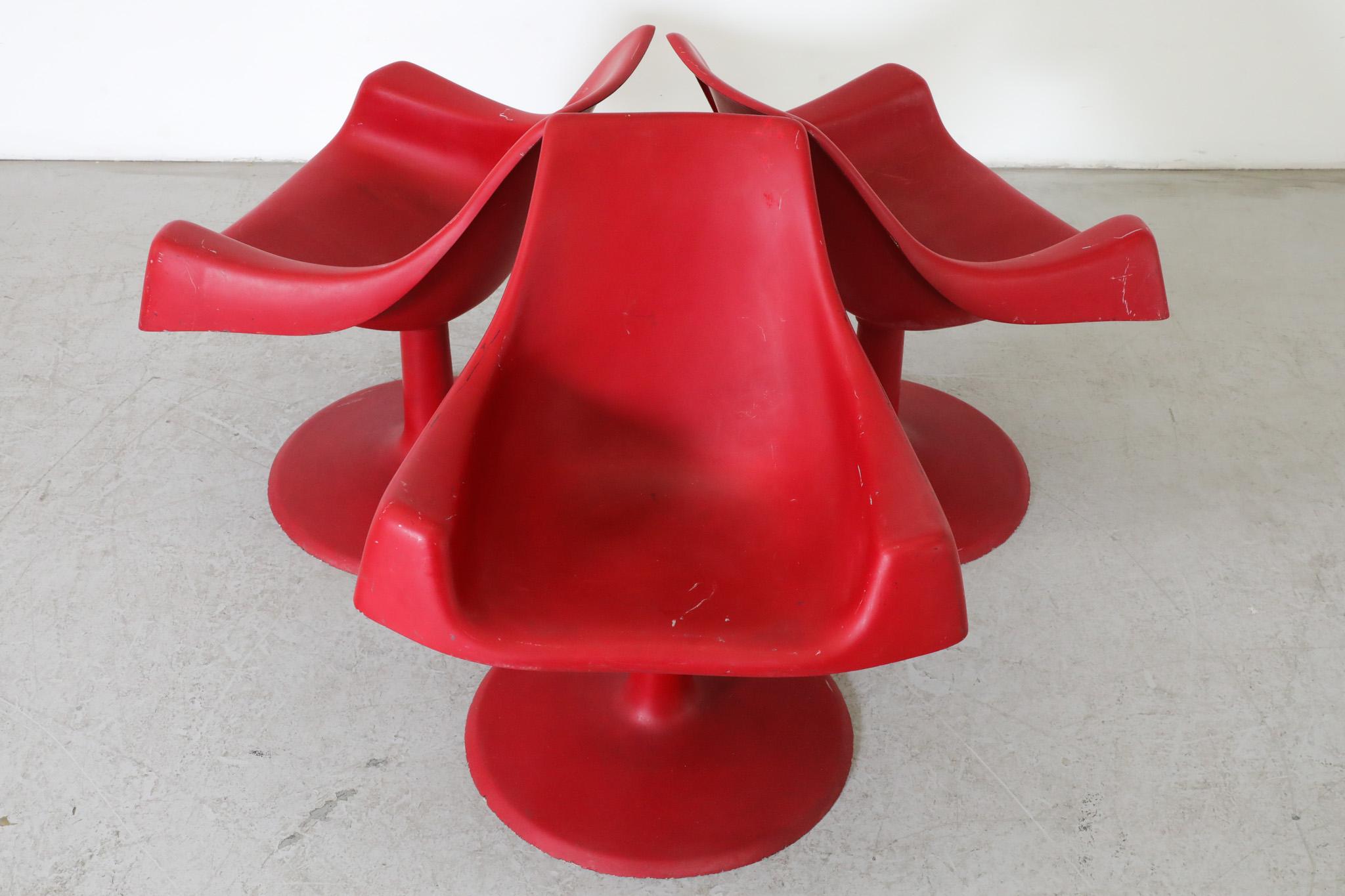 Mod Space Age Saarinen Inspired Red Plastic Moulded Chairs with Pedestal Base For Sale 7