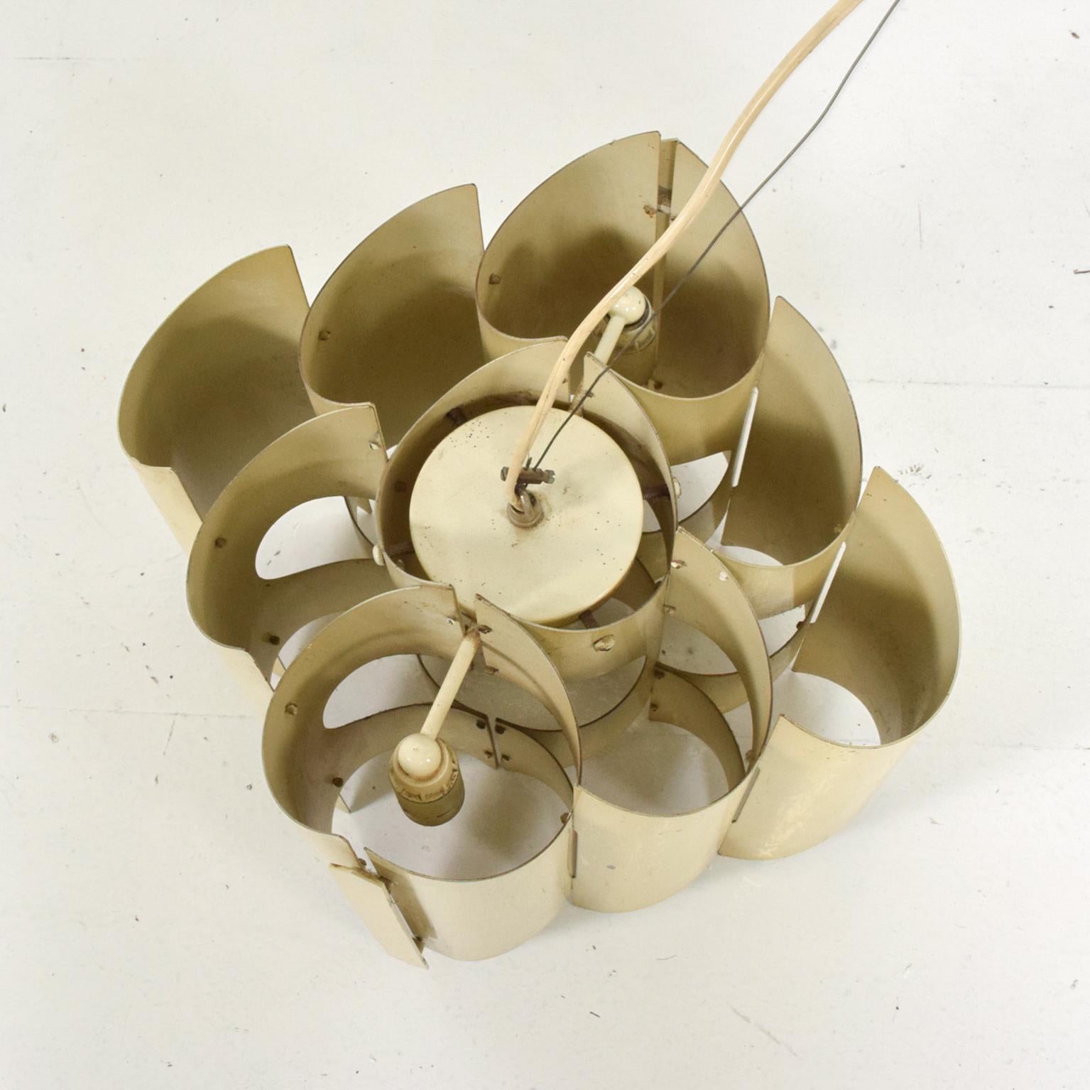 1960s Stilnovo Aluminum Shield Chandelier Pendant Italy For Sale 5