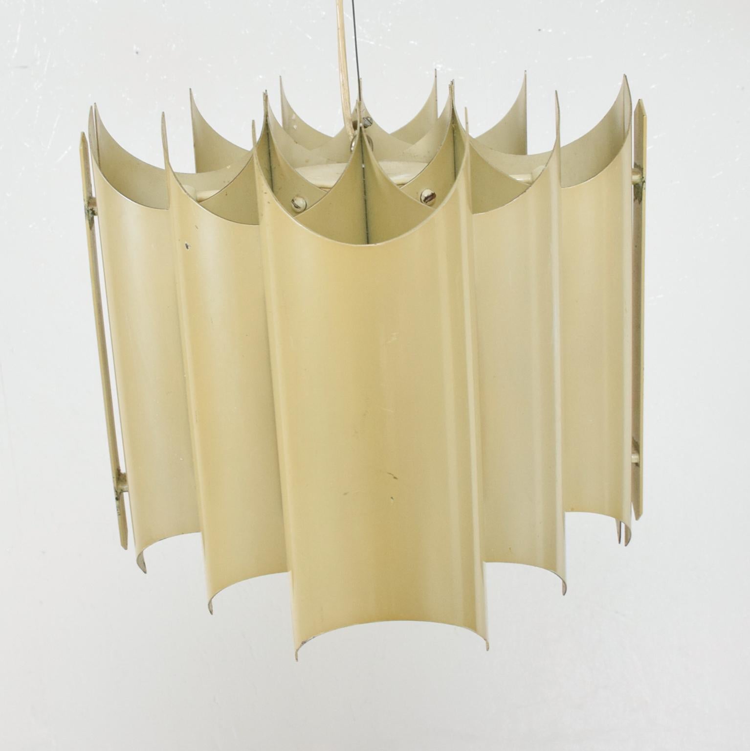 Mod Stilnovo Design Shield Chandelier Pendant in Aluminum Italy 1960s For Sale 1