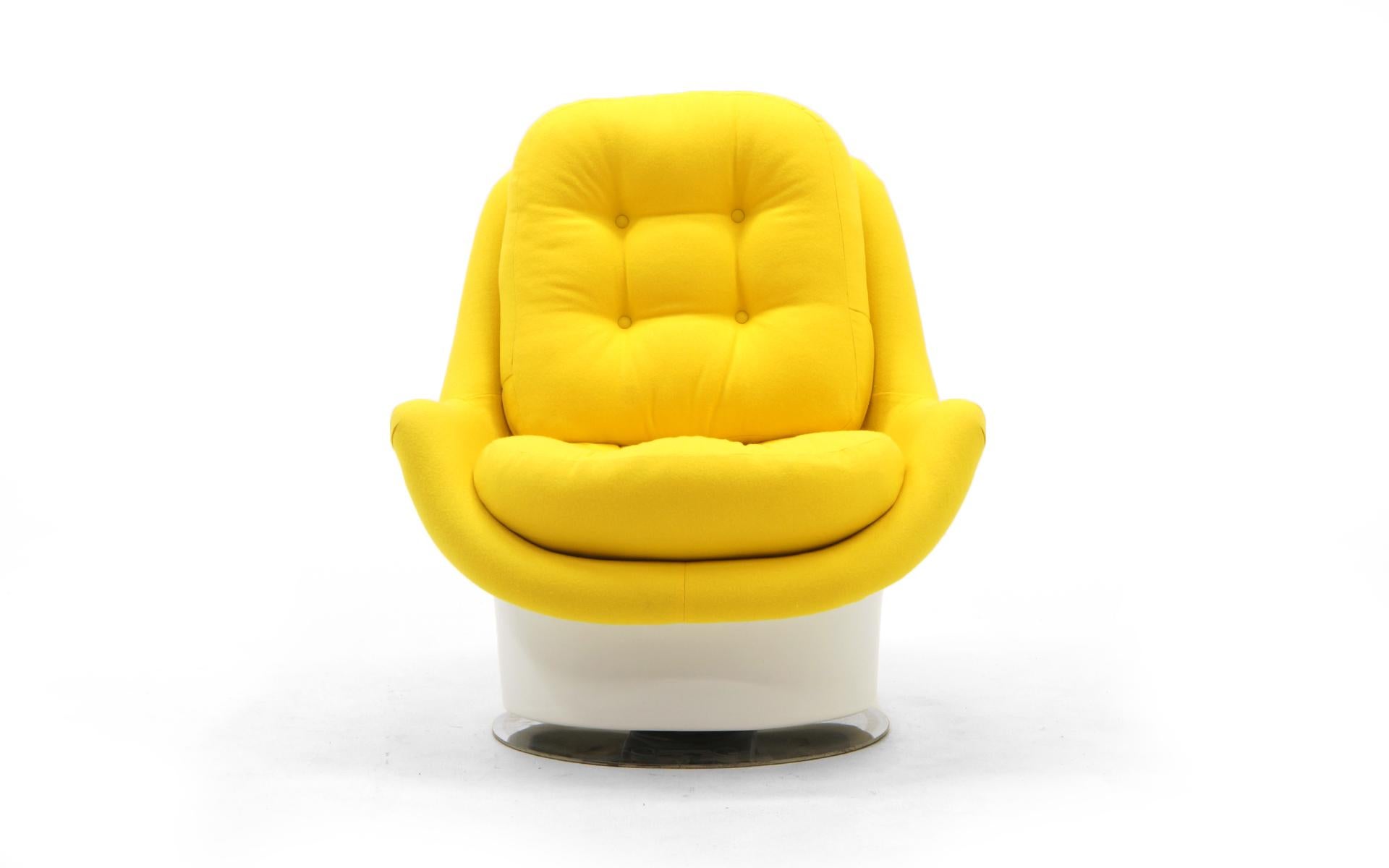 Milo Baughman for Thayer Coggin mod high back tilt swivel lounge chair. Completely and expertly restored. The fiberglass shell is bright white and the new upholstery (new foam and batting as well) i.s bright yellow Knoll. Super comfortable, larger