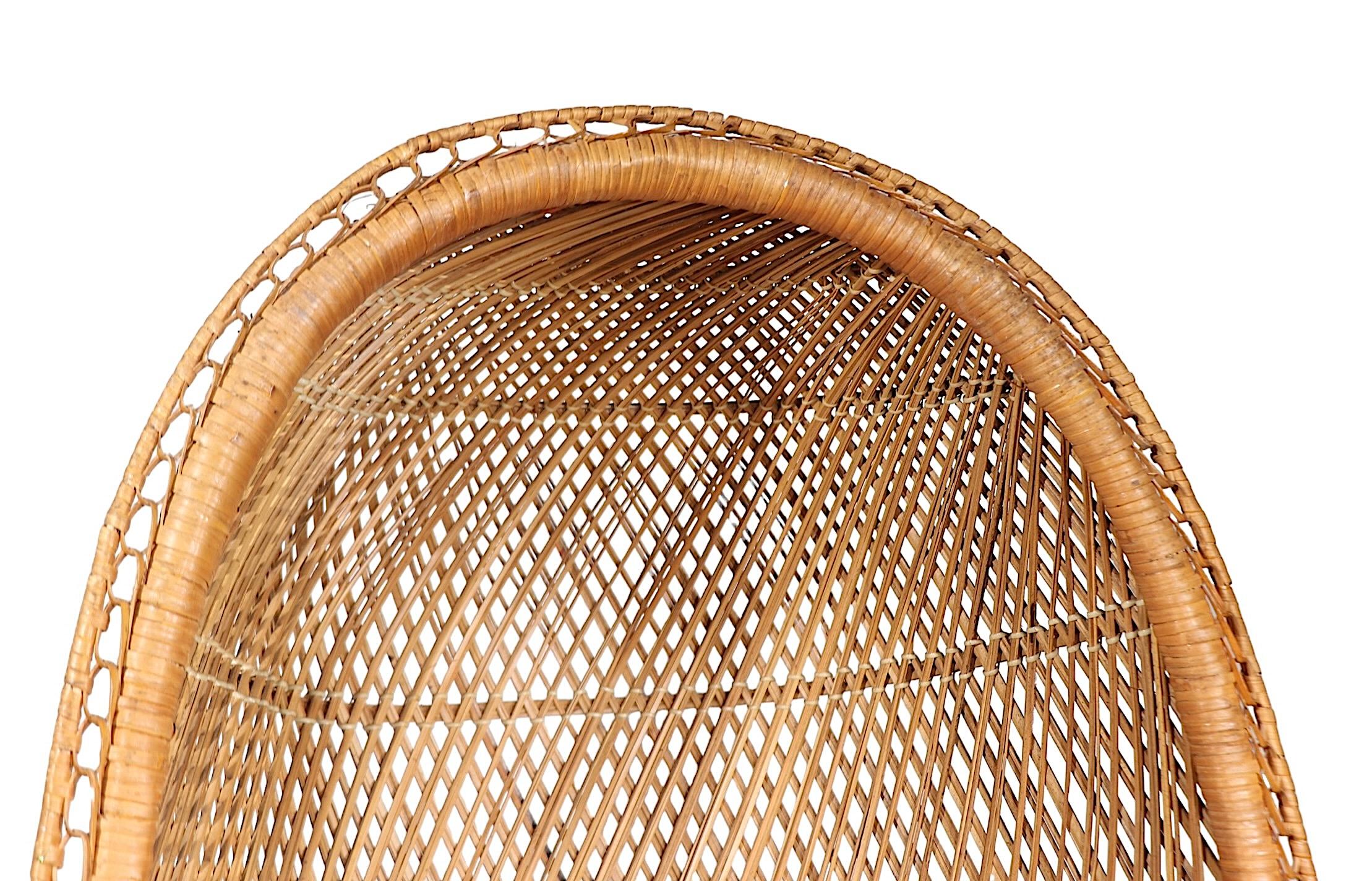 Bohème Mod Wicker High Back Dome Top  Chaise des années 1970 en vente
