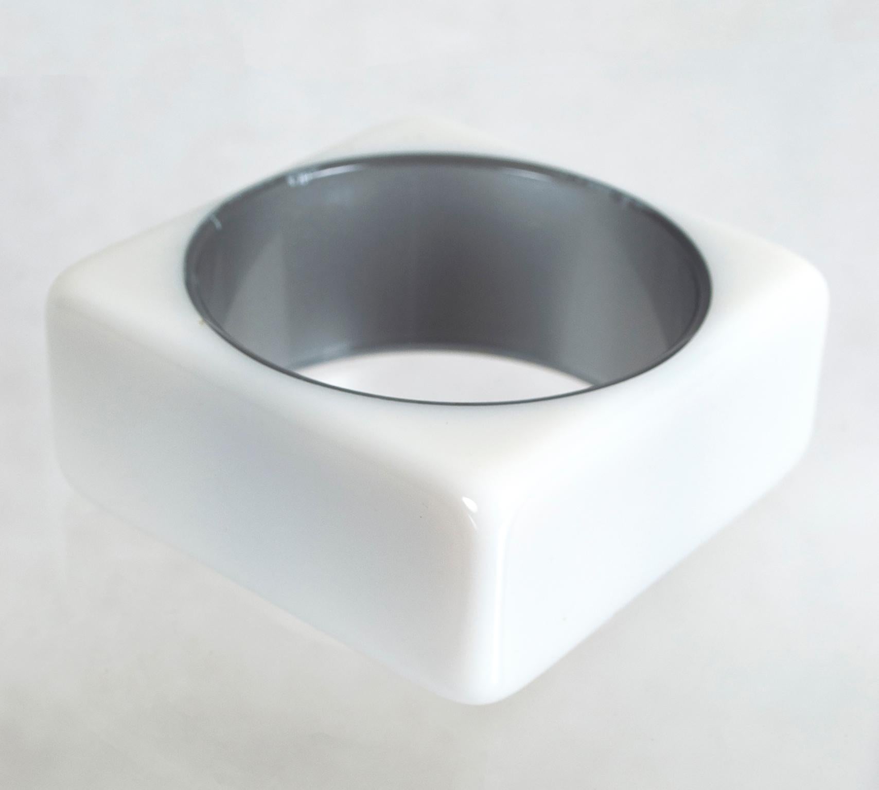 Modern Mod Wide Bright White Geometric Square Lucite Bangle Bracelet, 1960s For Sale