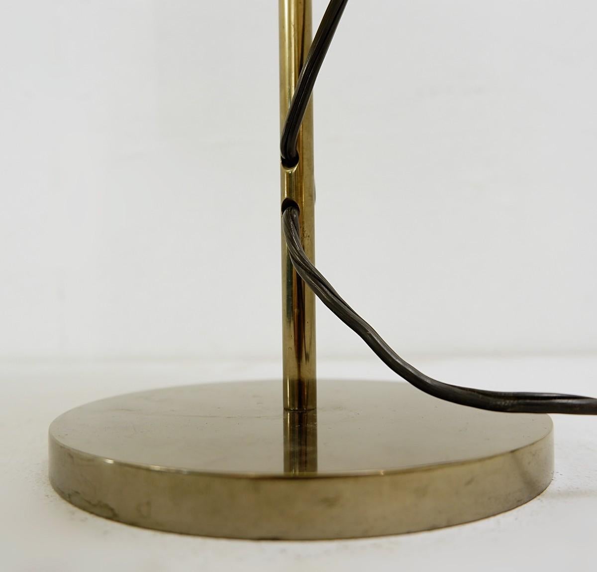 Mid-Century Modern Mod.243 Desk Lamp by Angelo Ostuni & Roberto Forti for Oluce, 1950s For Sale