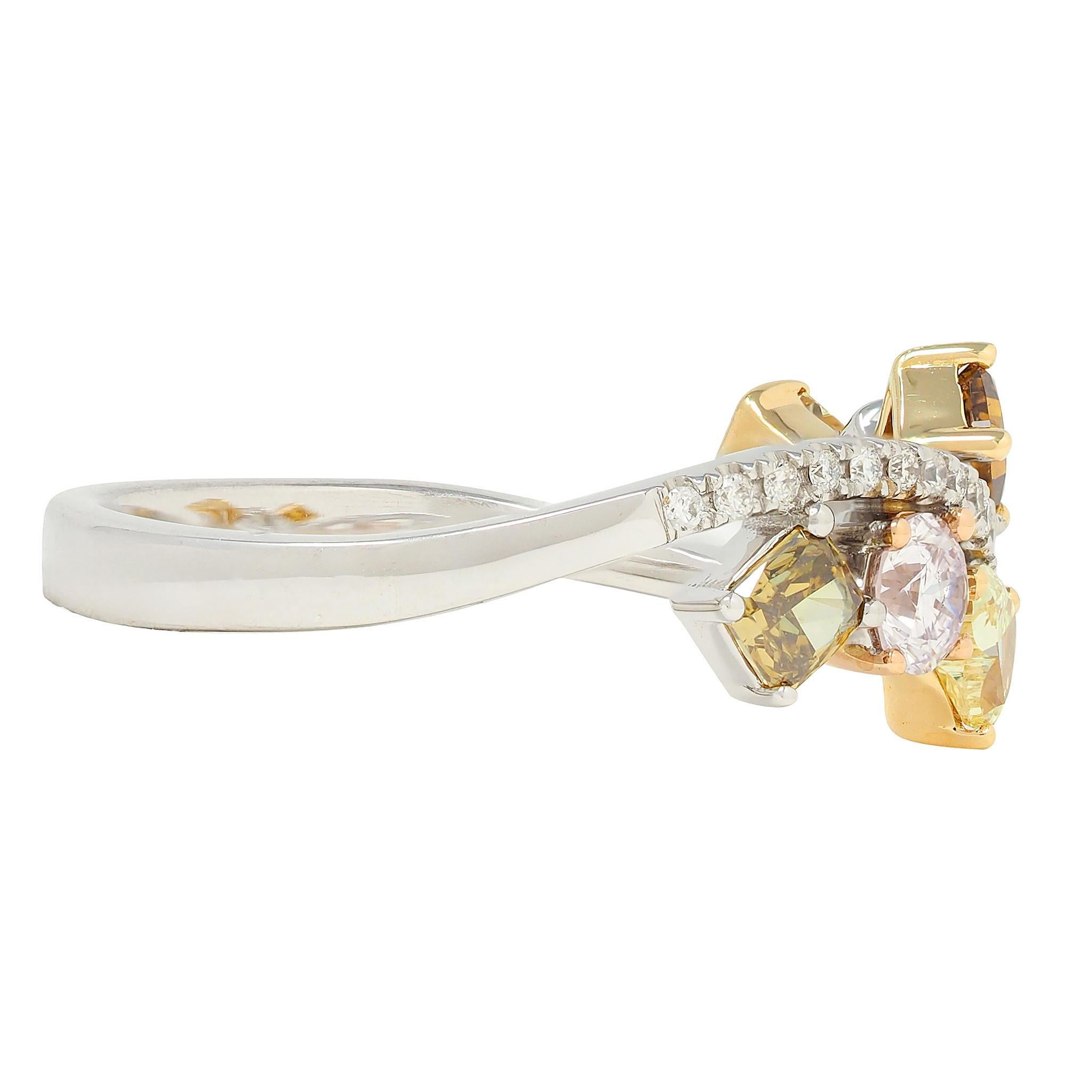 Modani Contemporary Fancy Diamond 18 Karat Two-Tone Gold Band Ring In Excellent Condition In Philadelphia, PA
