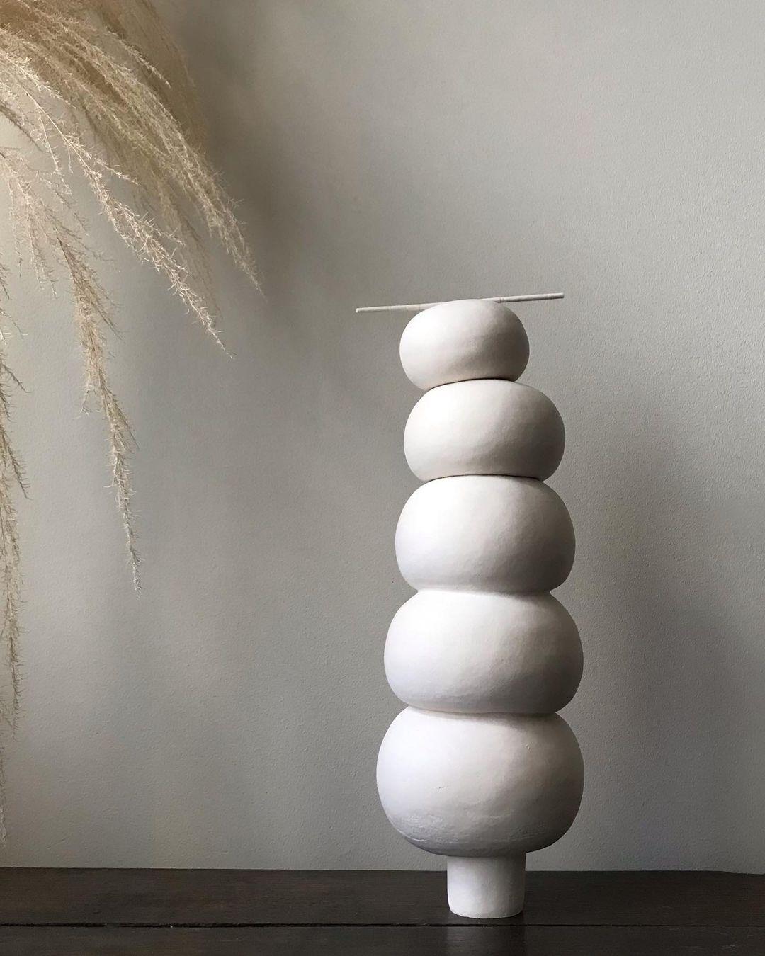 Post-Modern Modder Balancing Ceramic Sculpture by Françoise Jeffrey For Sale