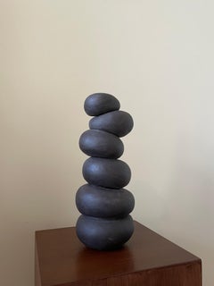 Escultura de cerámica «Modder Stacked Miracles», de Françoise Jeffrey