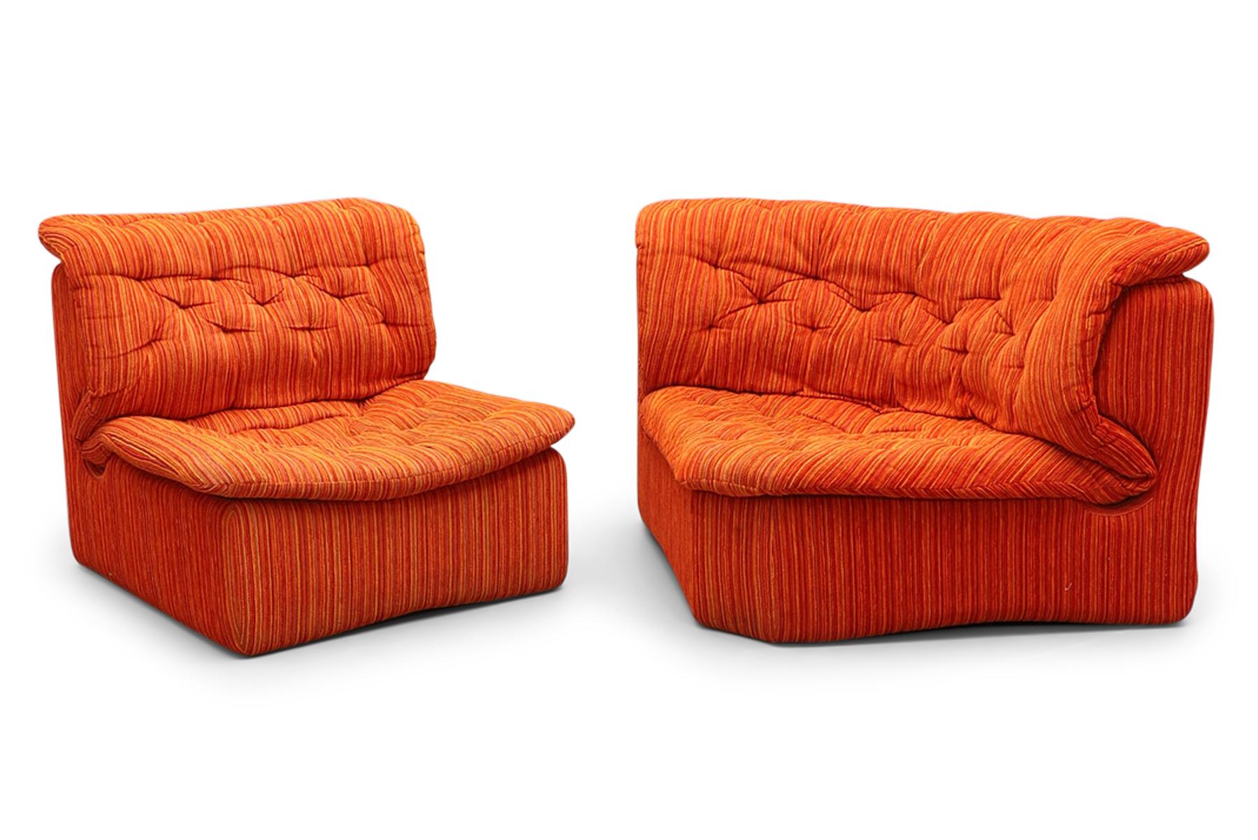 Mid-Century Modern Model 008 Five Piece Modular 1970s Sofa in Orange Striped Wool For Sale