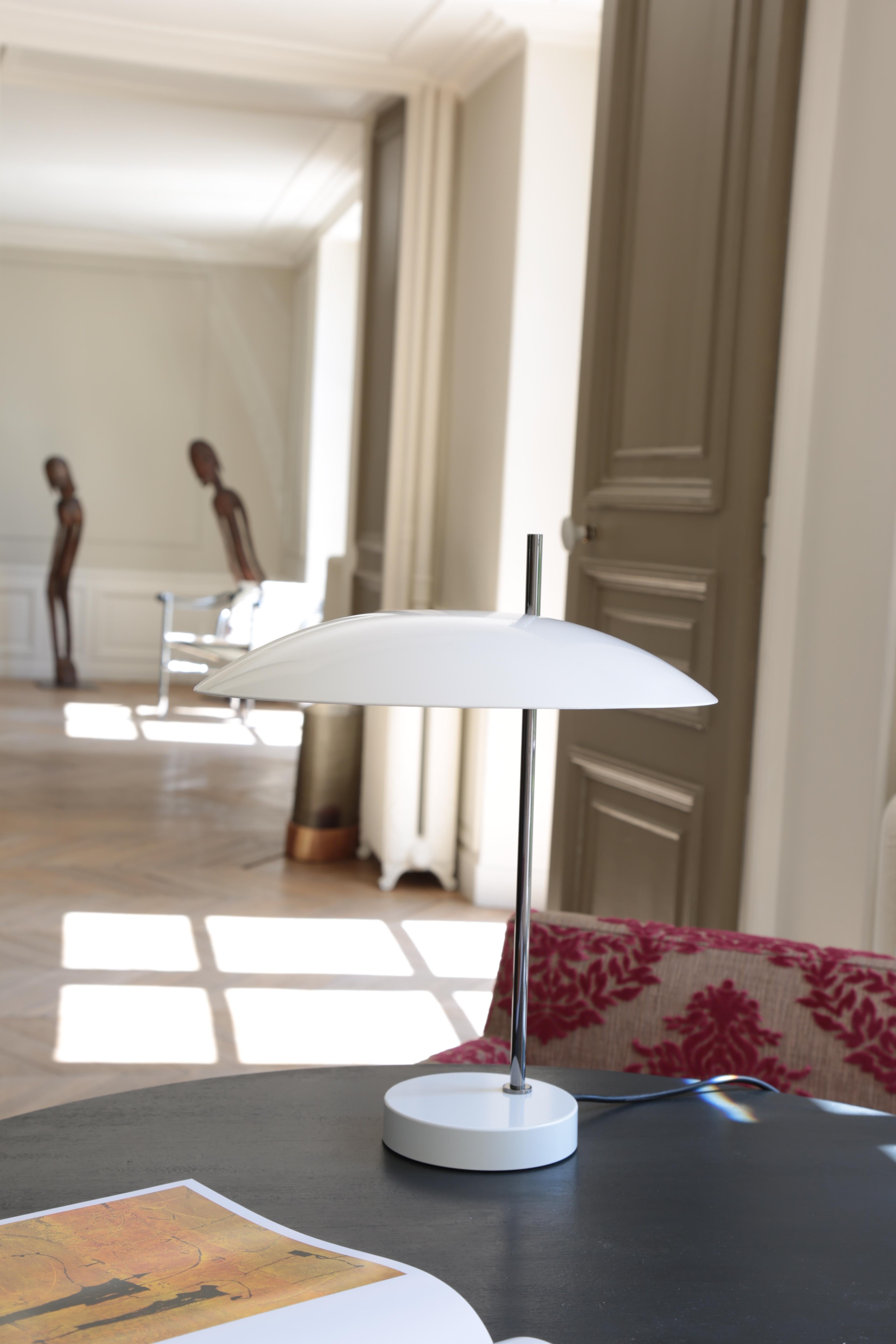 Français Lampe de table modèle 1013 de Pierre Disderot en vente