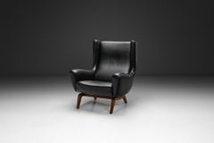 Sillón de cuero modelo «110», diseñado por Illum Wikkelsø para Søren Willadsen, Dinamarca, década de 1960