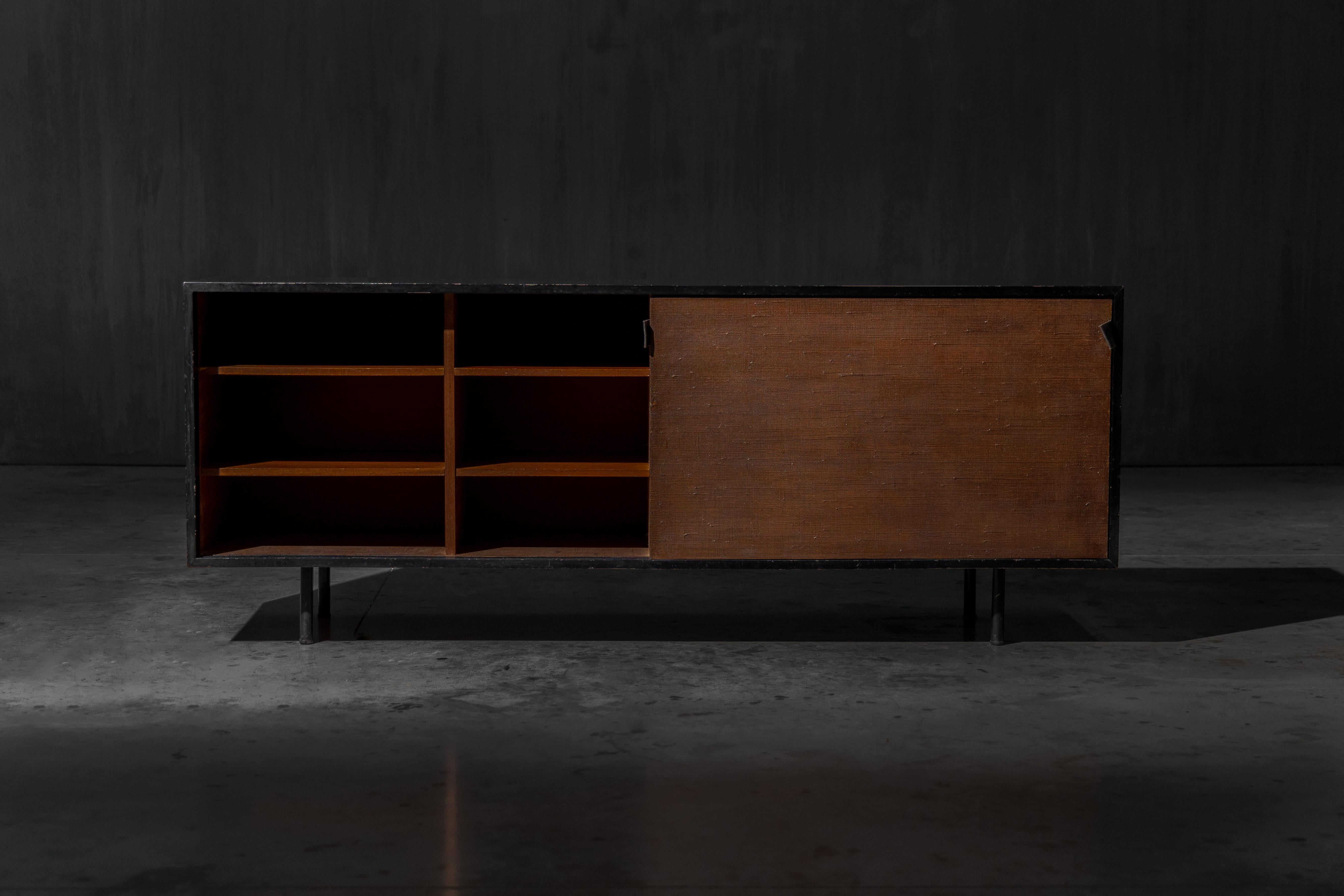 Sideboard „Modell 116“ von Florence Knoll, Vereinigte Staaten, 1940er Jahre (Mitte des 20. Jahrhunderts) im Angebot