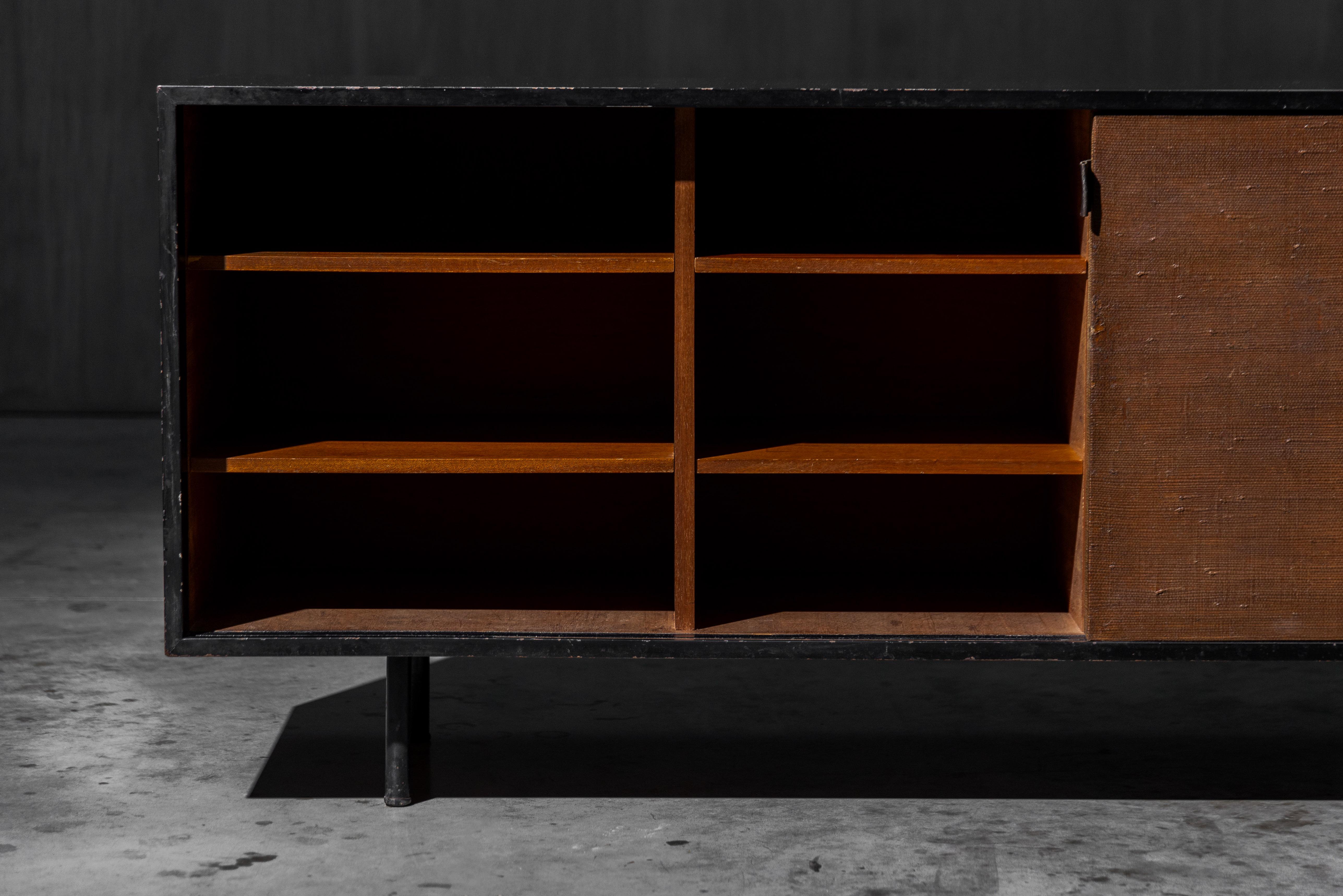 Sideboard „Modell 116“ von Florence Knoll, Vereinigte Staaten, 1940er Jahre (Stahl) im Angebot