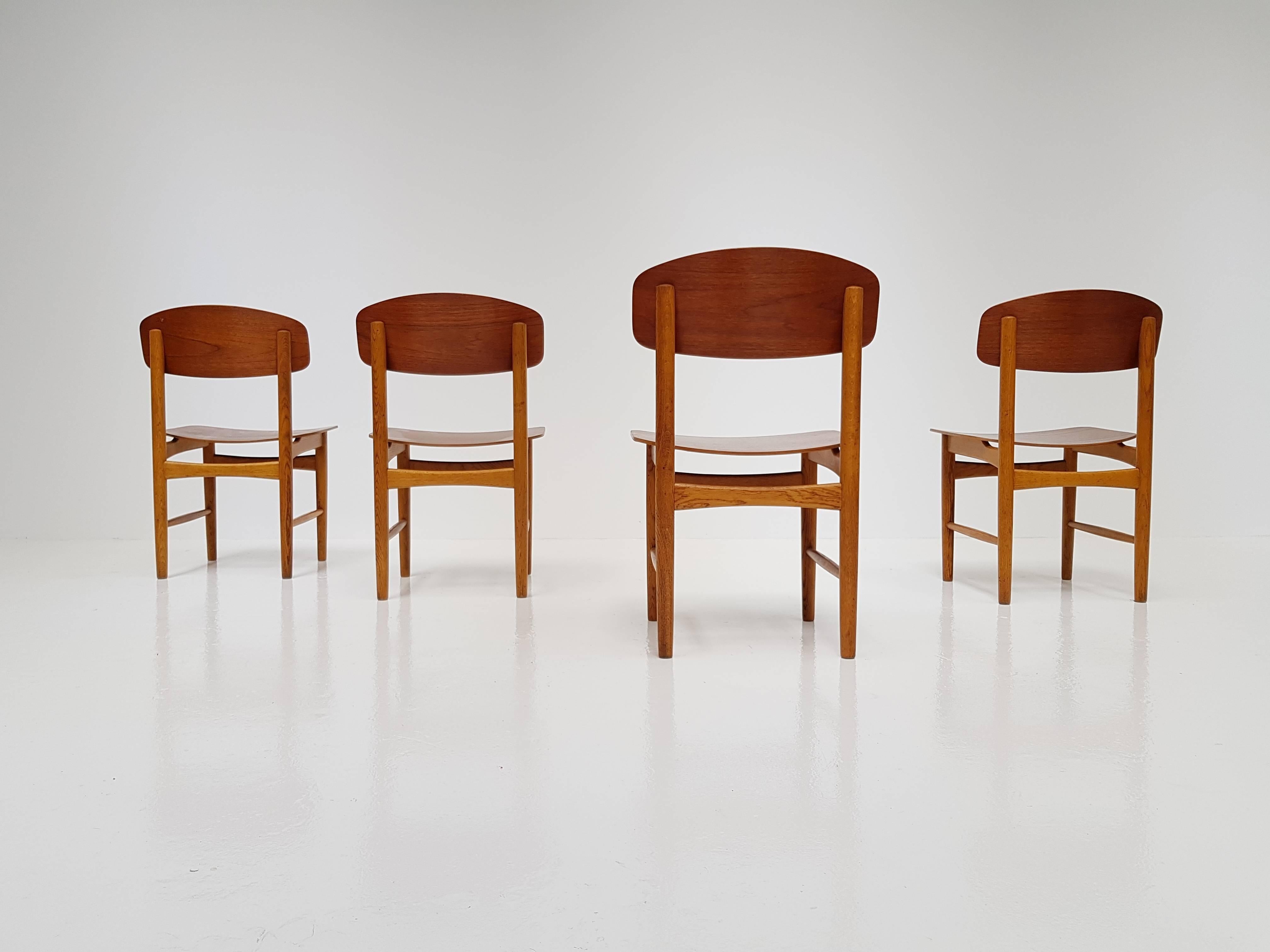 Model 122 Teak and Oak Dining Chairs by Børge Mogensen for Søborg, 1960s 2