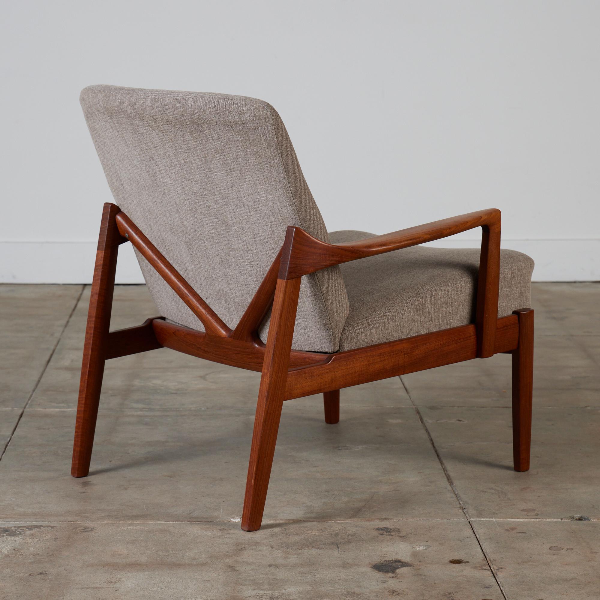 Danish Model 125 Lounge Chair by Tove & Edvard Kindt-Larsen for France & Son