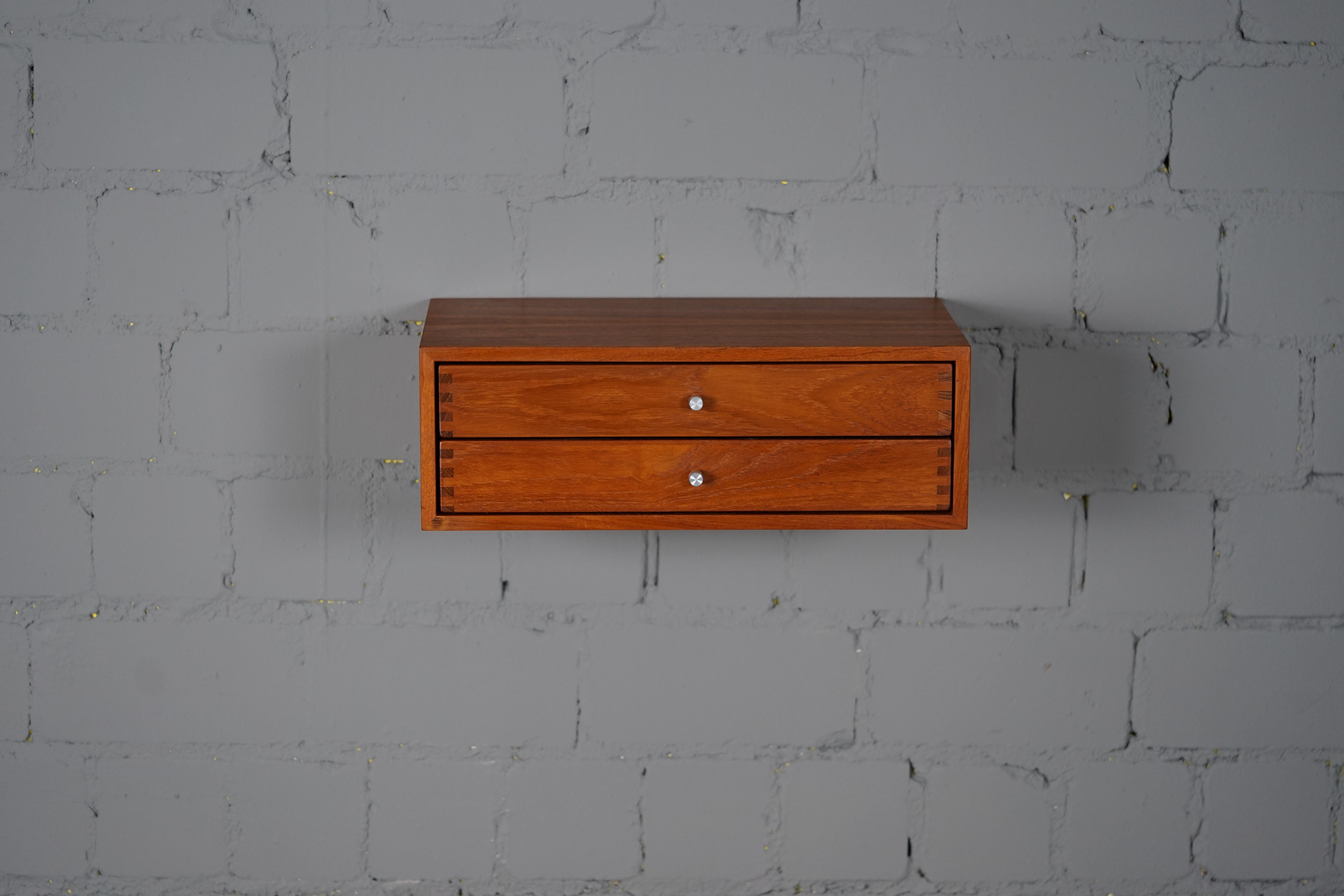 Mid-Century Modern Model 128 Wall Shelf or Console by Kai Kristiansen for Aksel Kjersgaard, 1960 For Sale