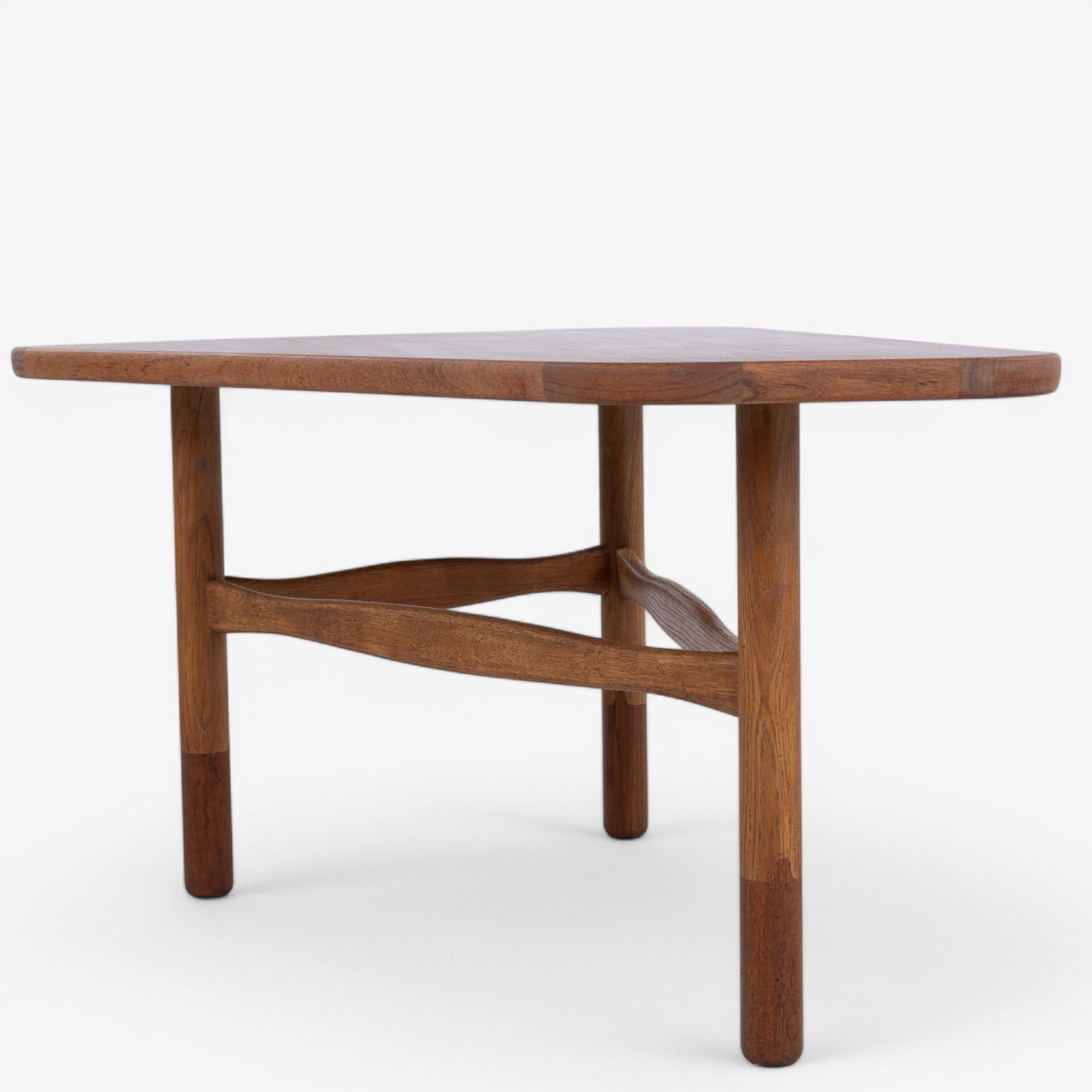 Modell 1450 - Couchtisch aus Teakholz von Yngve Ekström im Zustand „Gut“ im Angebot in Copenhagen, DK