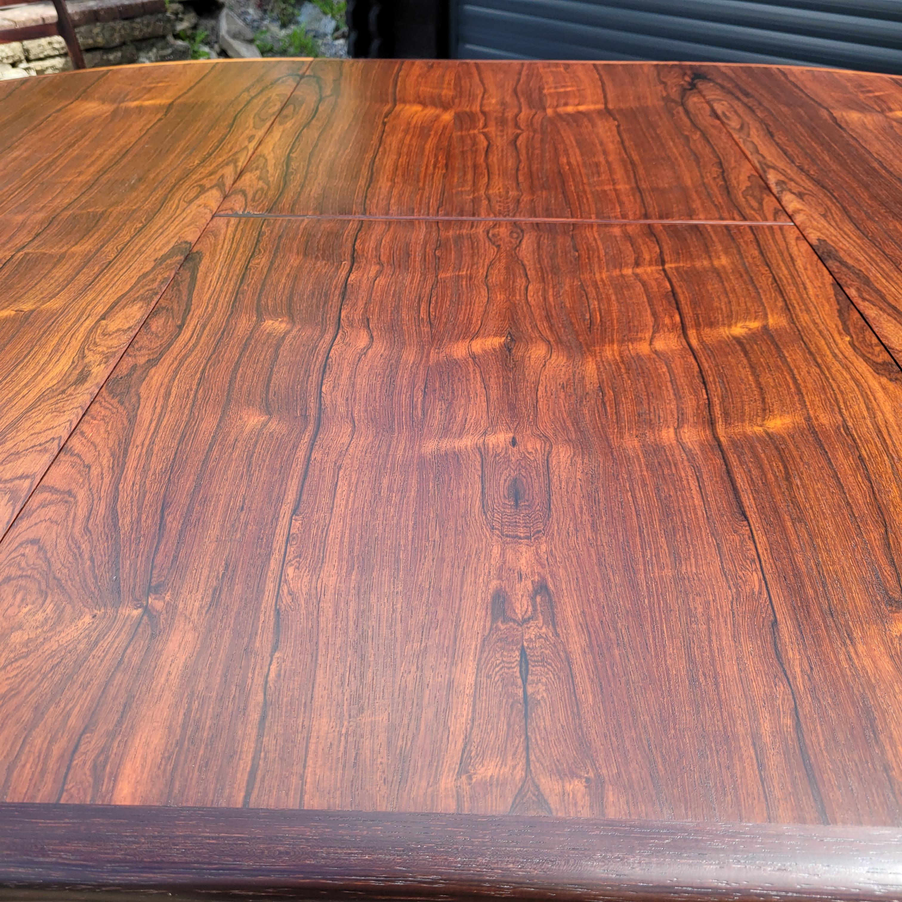 Model 15 Round Dining Table in Rosewood by Niels Møller 6