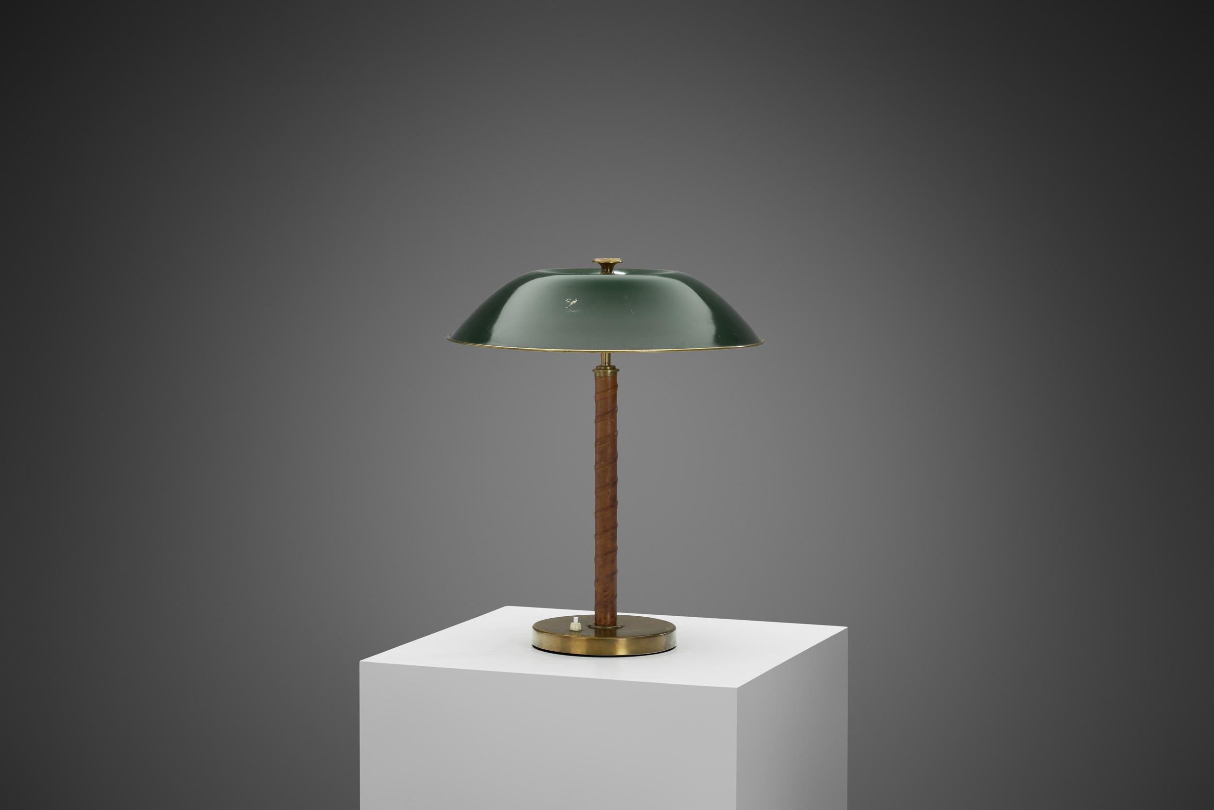 Mid-Century moderno Model 