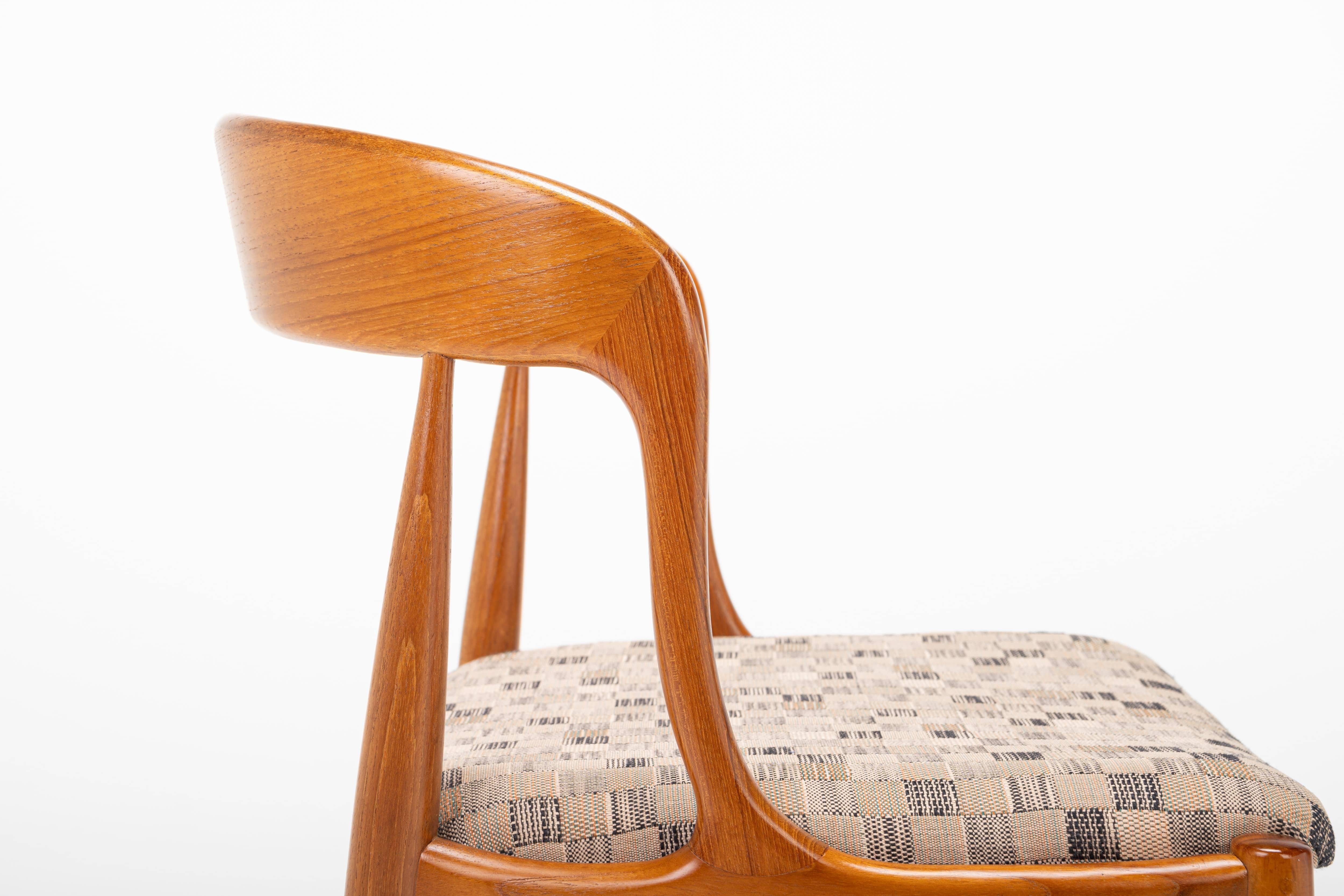 Model 16 Dining Chairs by Johannes Andersen for Uldum Mobelfabrik, Denmark, 1960 3