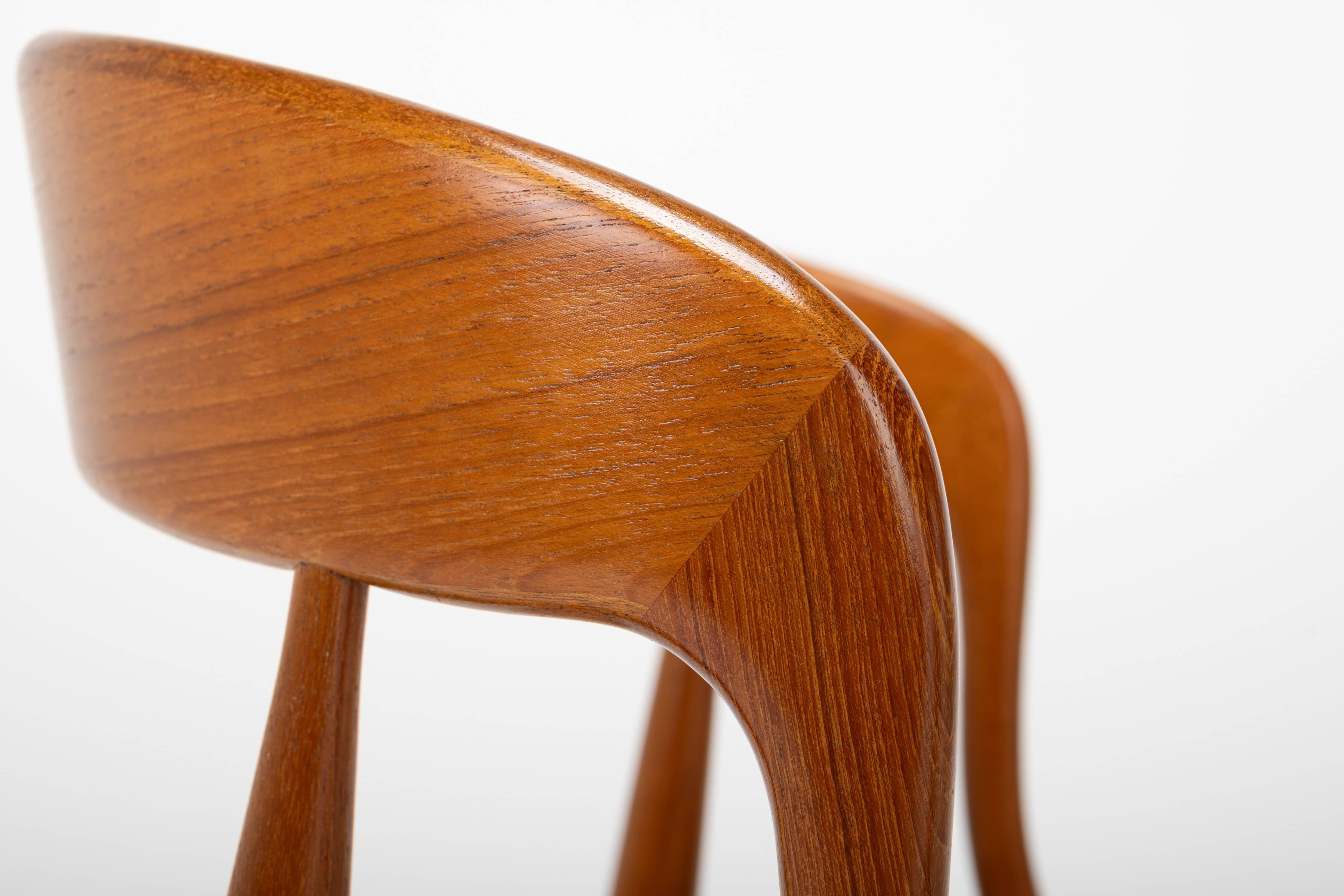 Model 16 Dining Chairs by Johannes Andersen for Uldum Mobelfabrik, Denmark, 1960 5