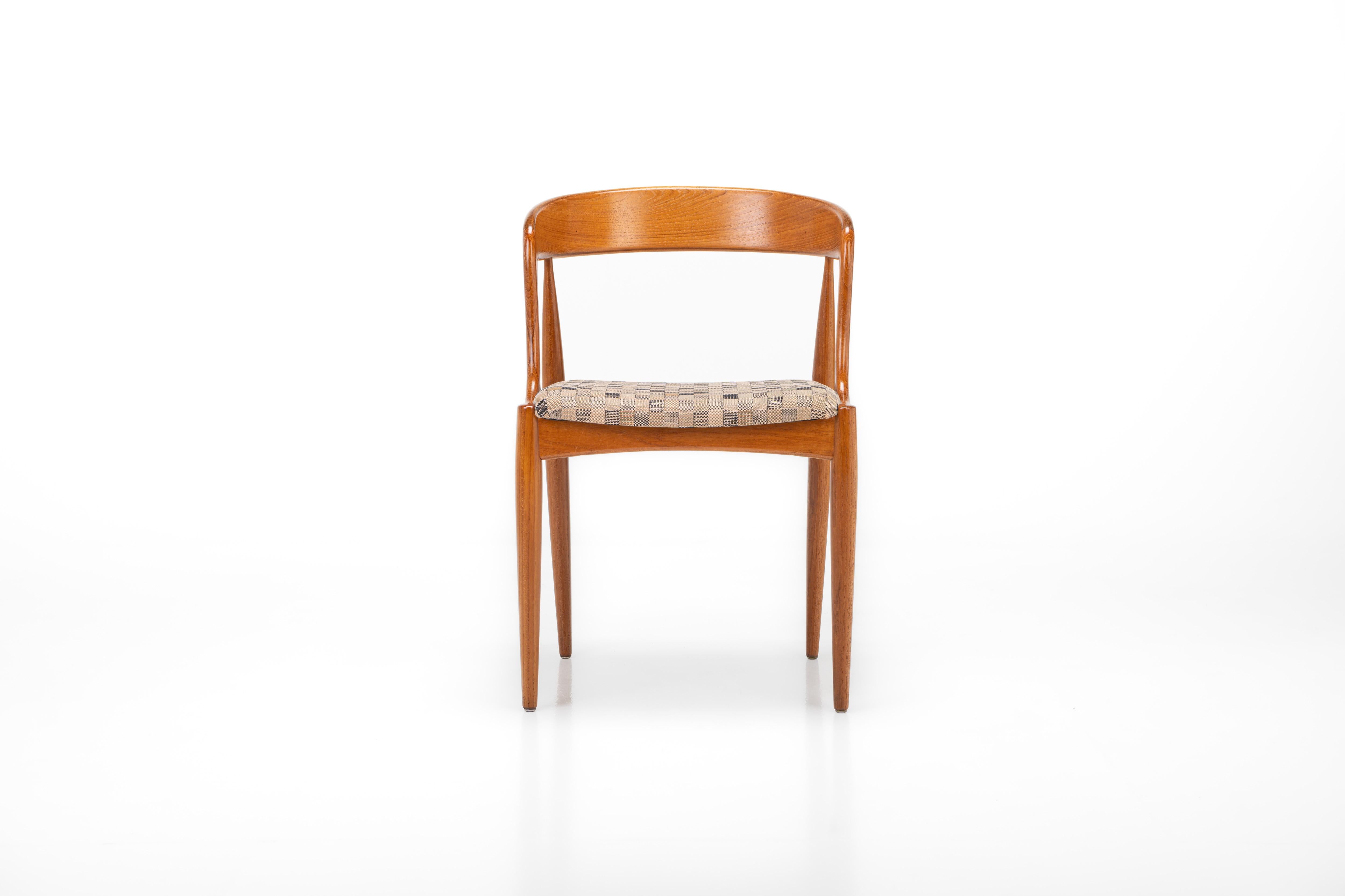 20th Century Model 16 Dining Chairs by Johannes Andersen for Uldum Mobelfabrik, Denmark, 1960