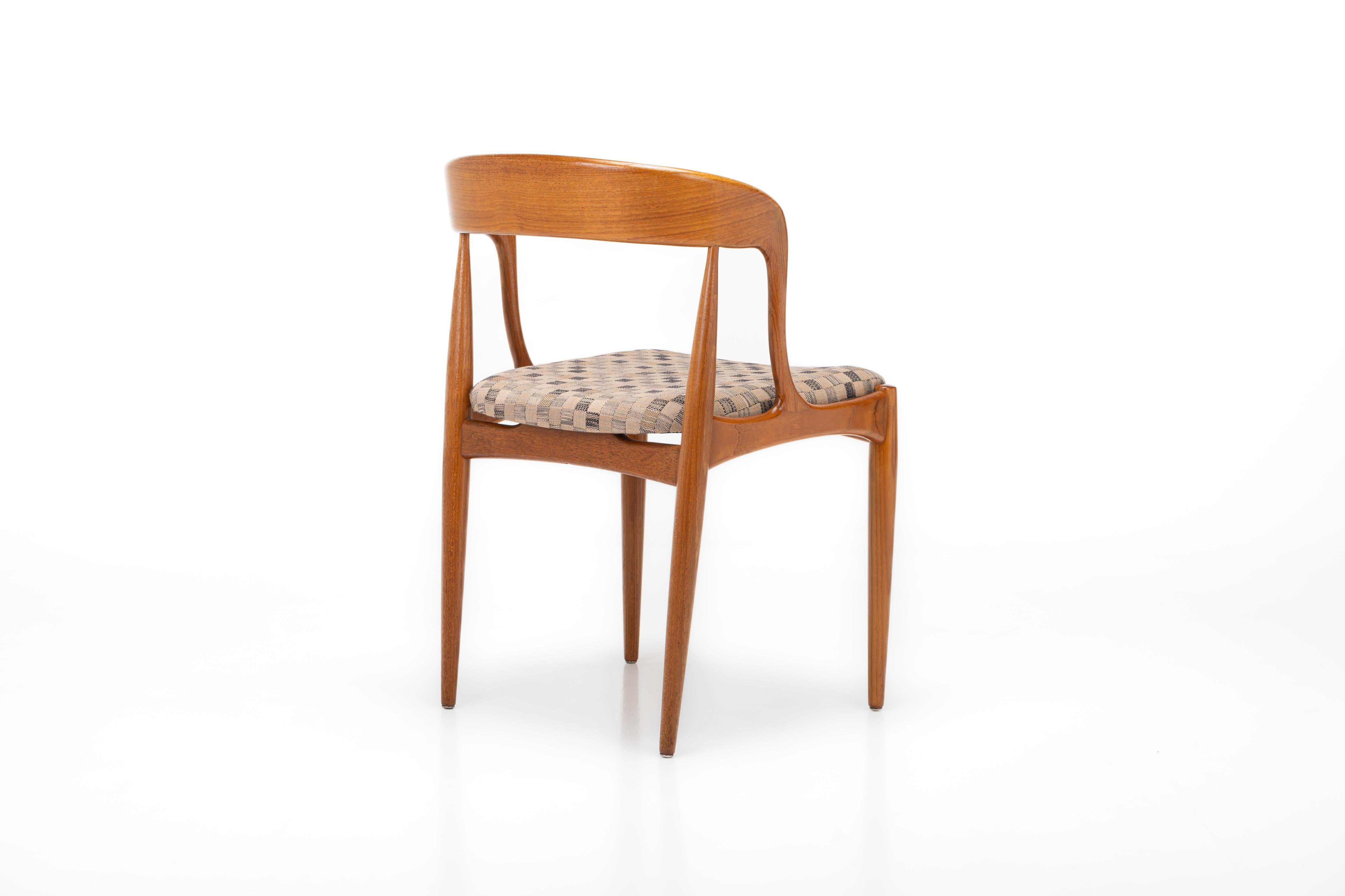 Model 16 Dining Chairs by Johannes Andersen for Uldum Mobelfabrik, Denmark, 1960 1