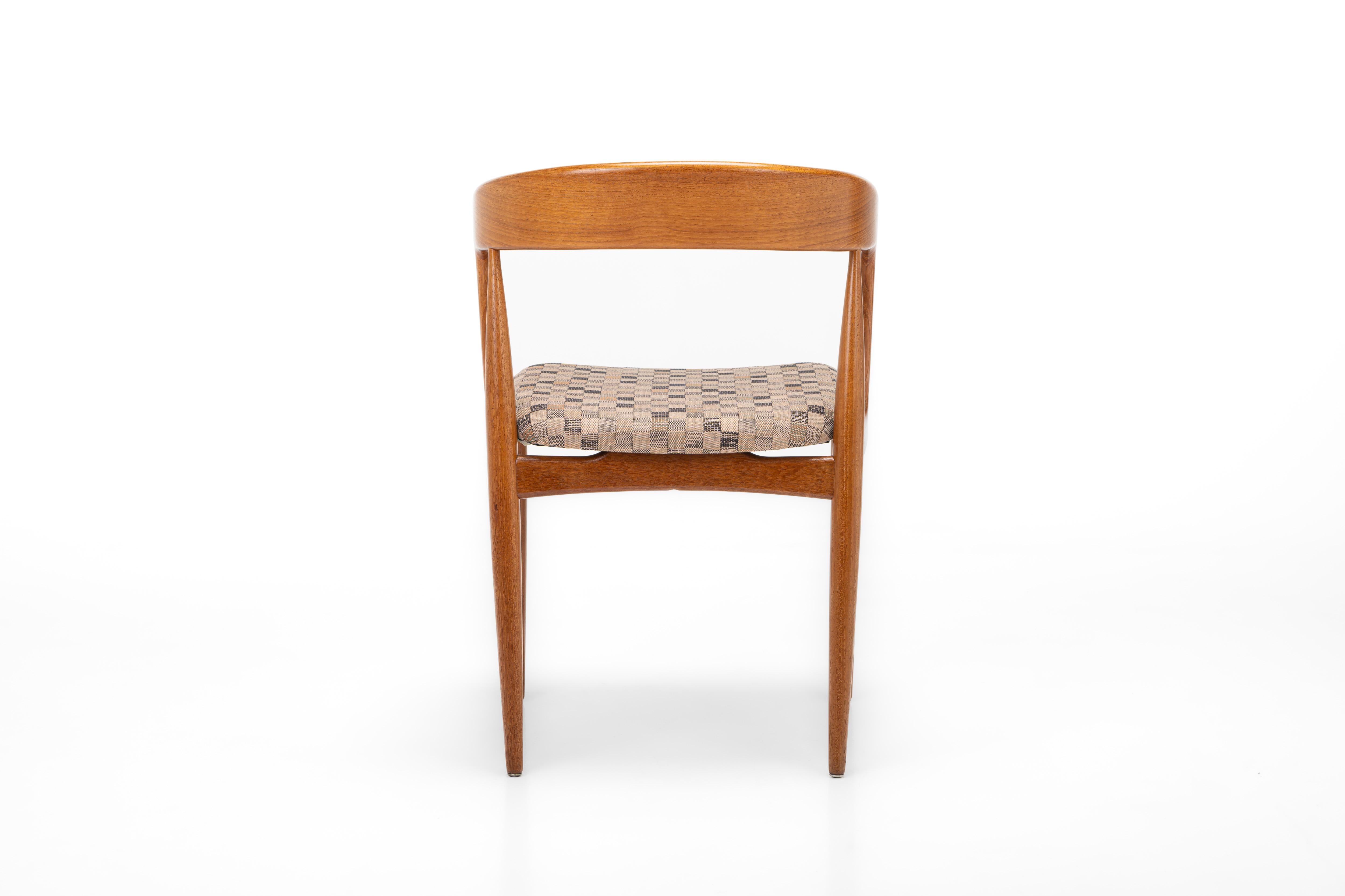 Model 16 Dining Chairs by Johannes Andersen for Uldum Mobelfabrik, Denmark, 1960 2