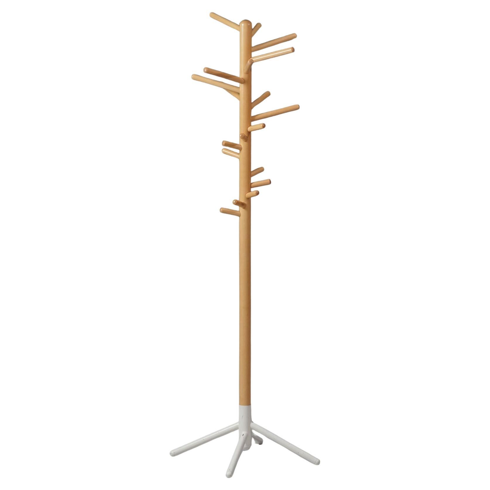 Appendiabiti Model 160, Anna-Maija Jaatinen, Artek, fine XX secolo