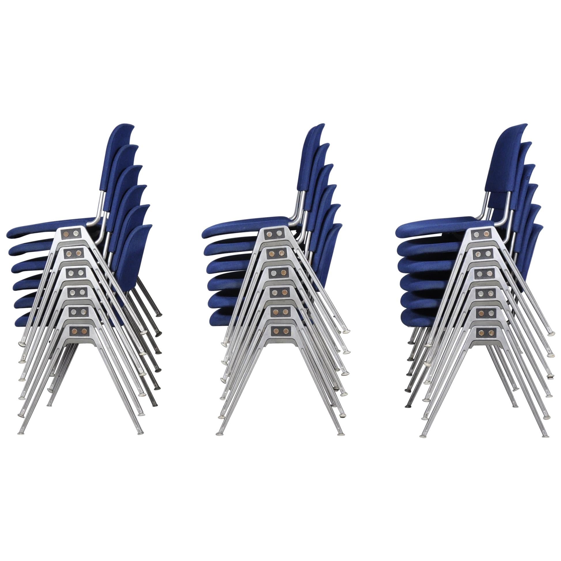 Model 1601 Stackable Chair by Don Albinson for Knoll International, Set of 18 For Sale