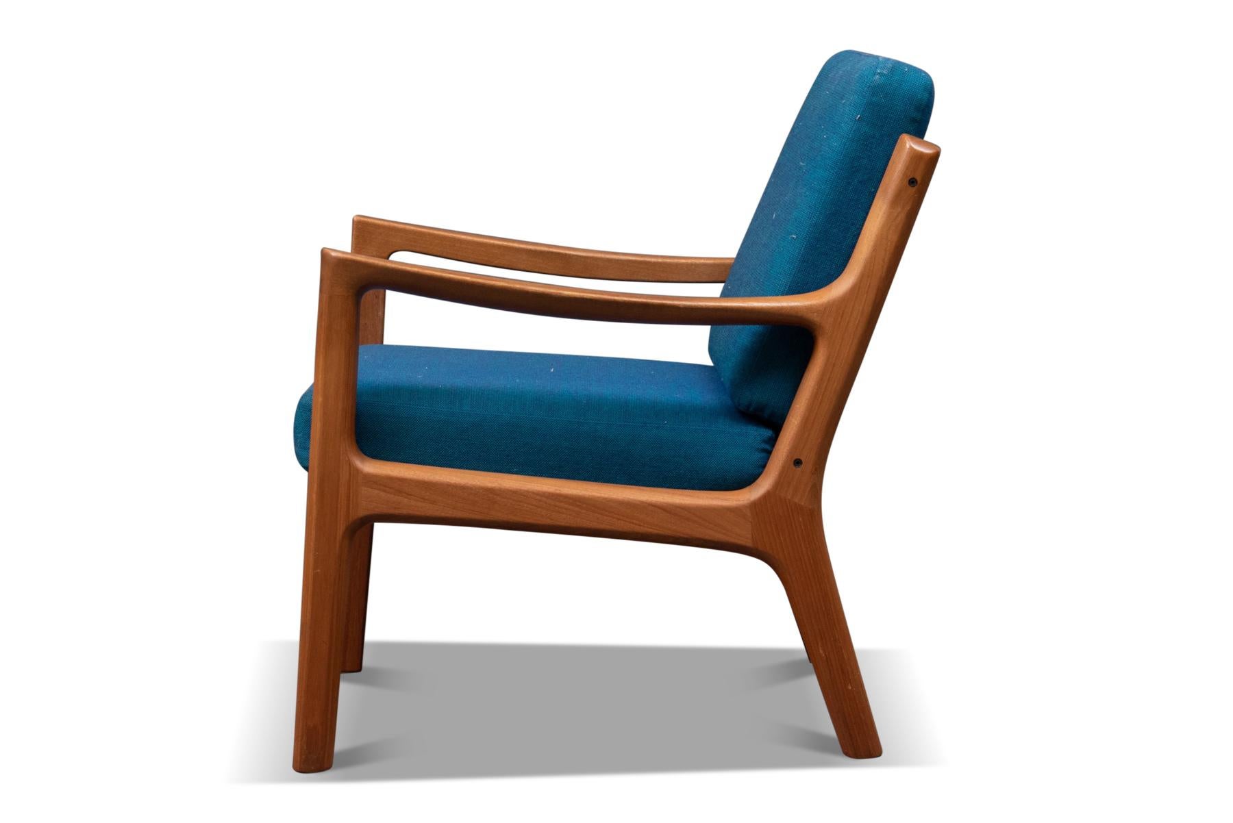 Teak Model 166 Senator Lounge Chair by Ole Wanscher For Sale